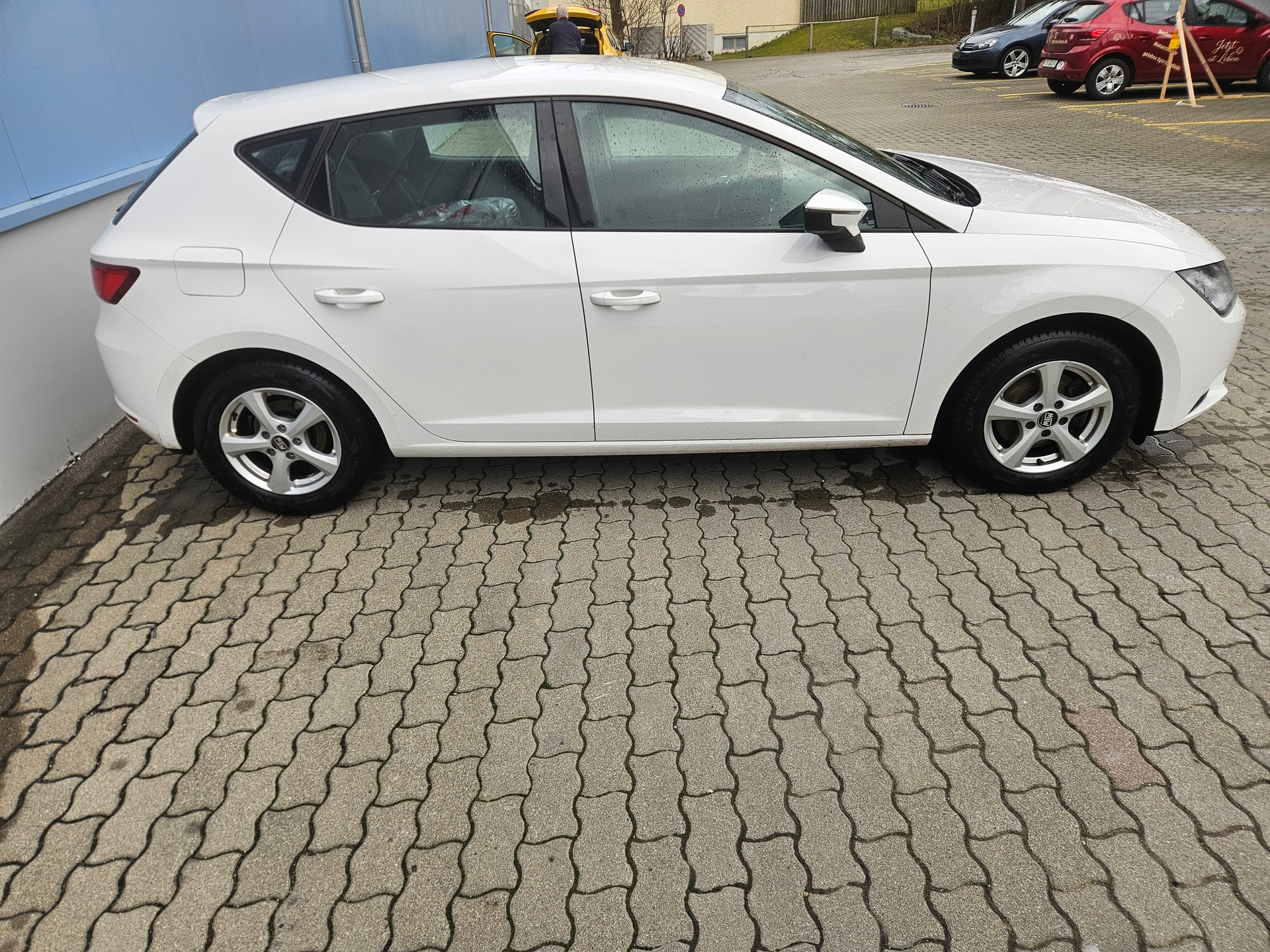 SEAT Leon 1.2 TSI Reference-image-4