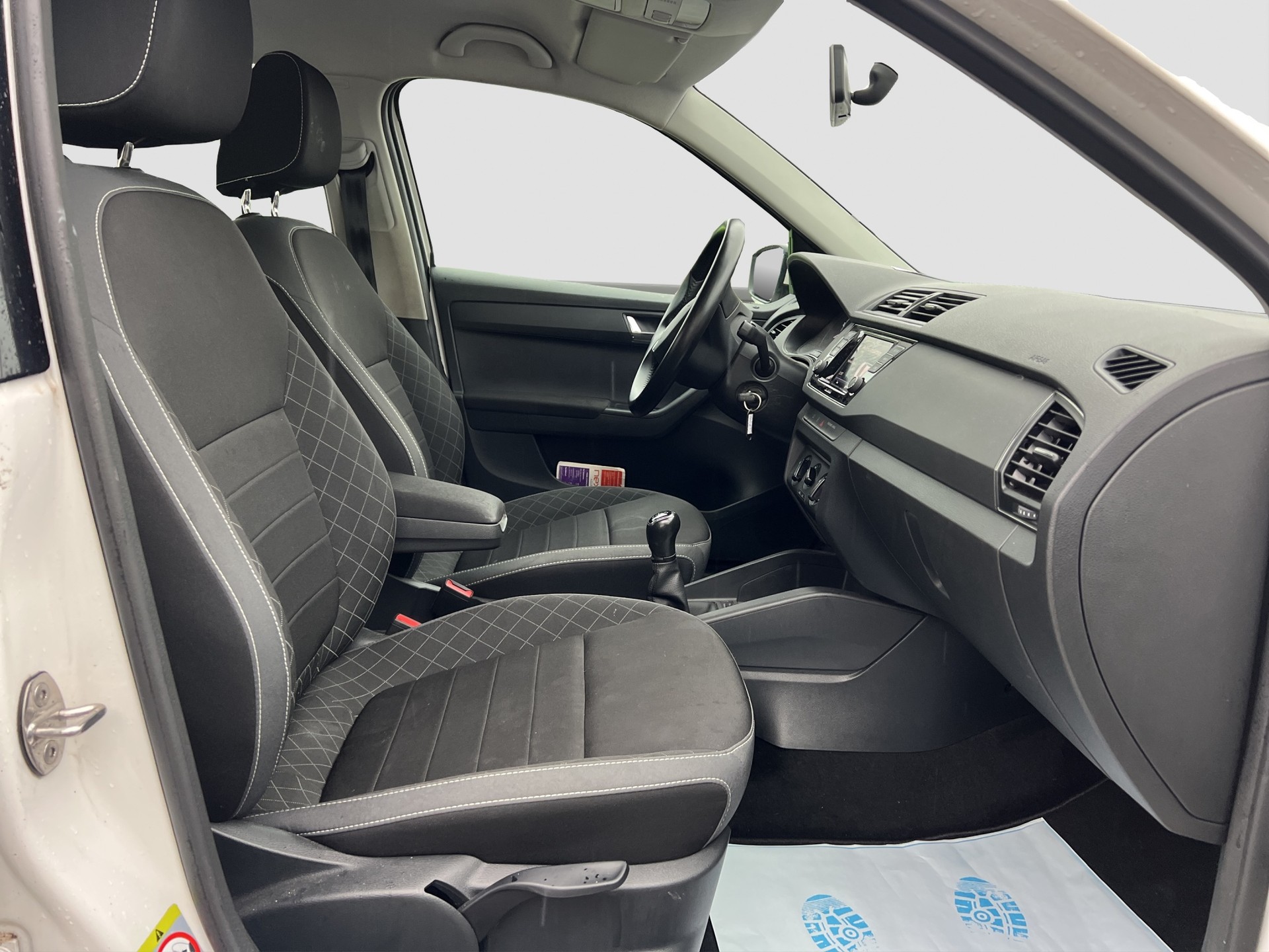 SKODA Fabia 1.0 MPI Ambition-image-7