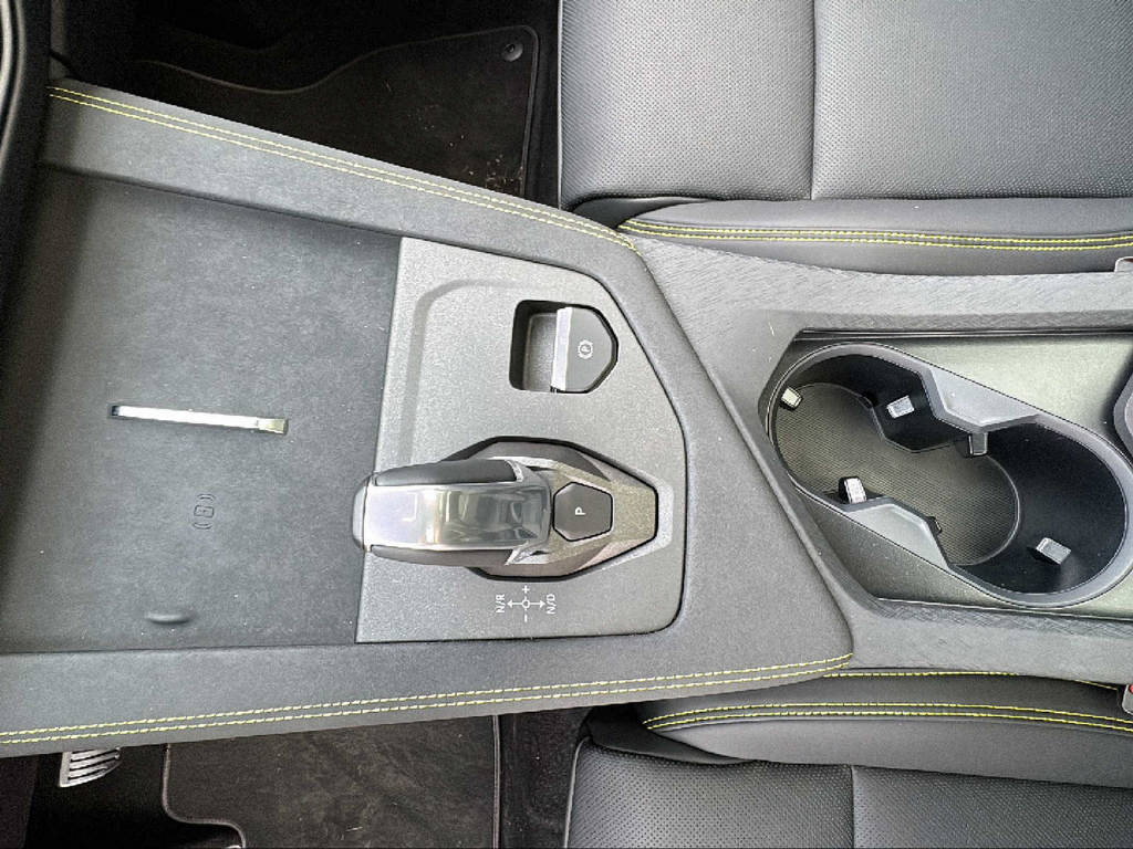 LYNK & CO 01 1.5 PHEV More-image-19
