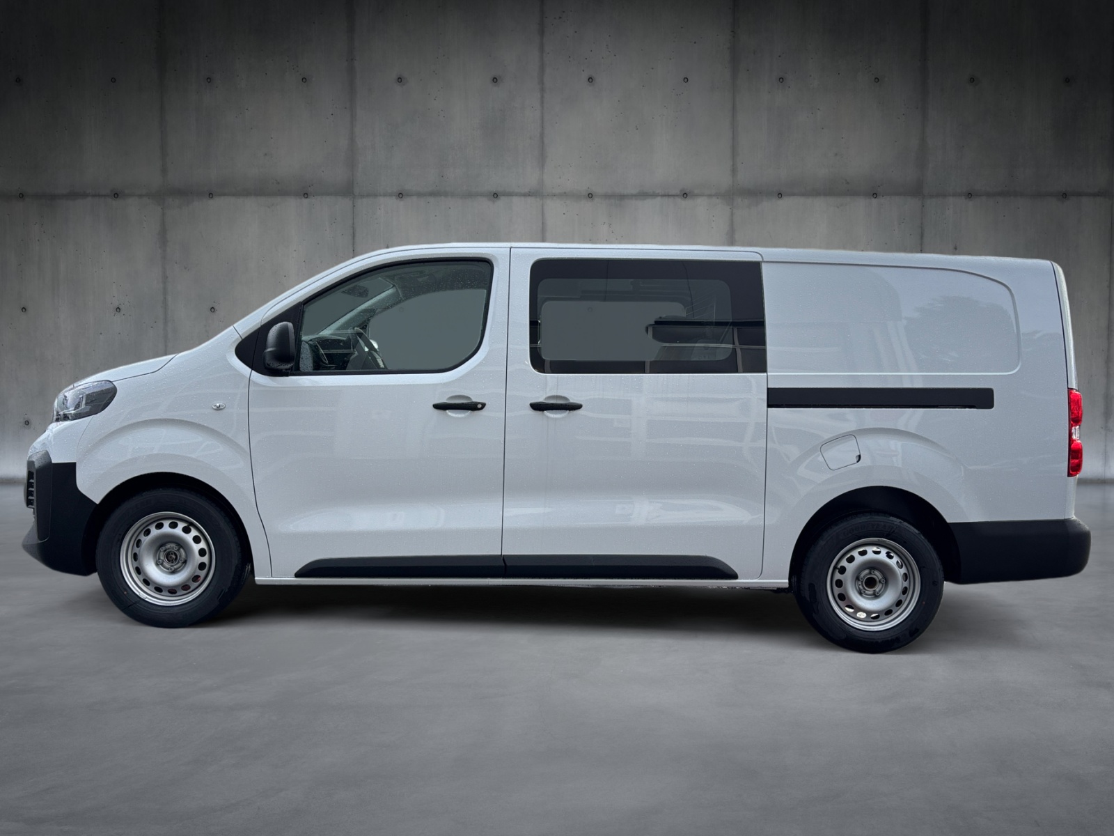 PEUGEOT Expert 2.0 BlueHDi 145 S&S Vertiefte Kabine Long-showroom-element-1