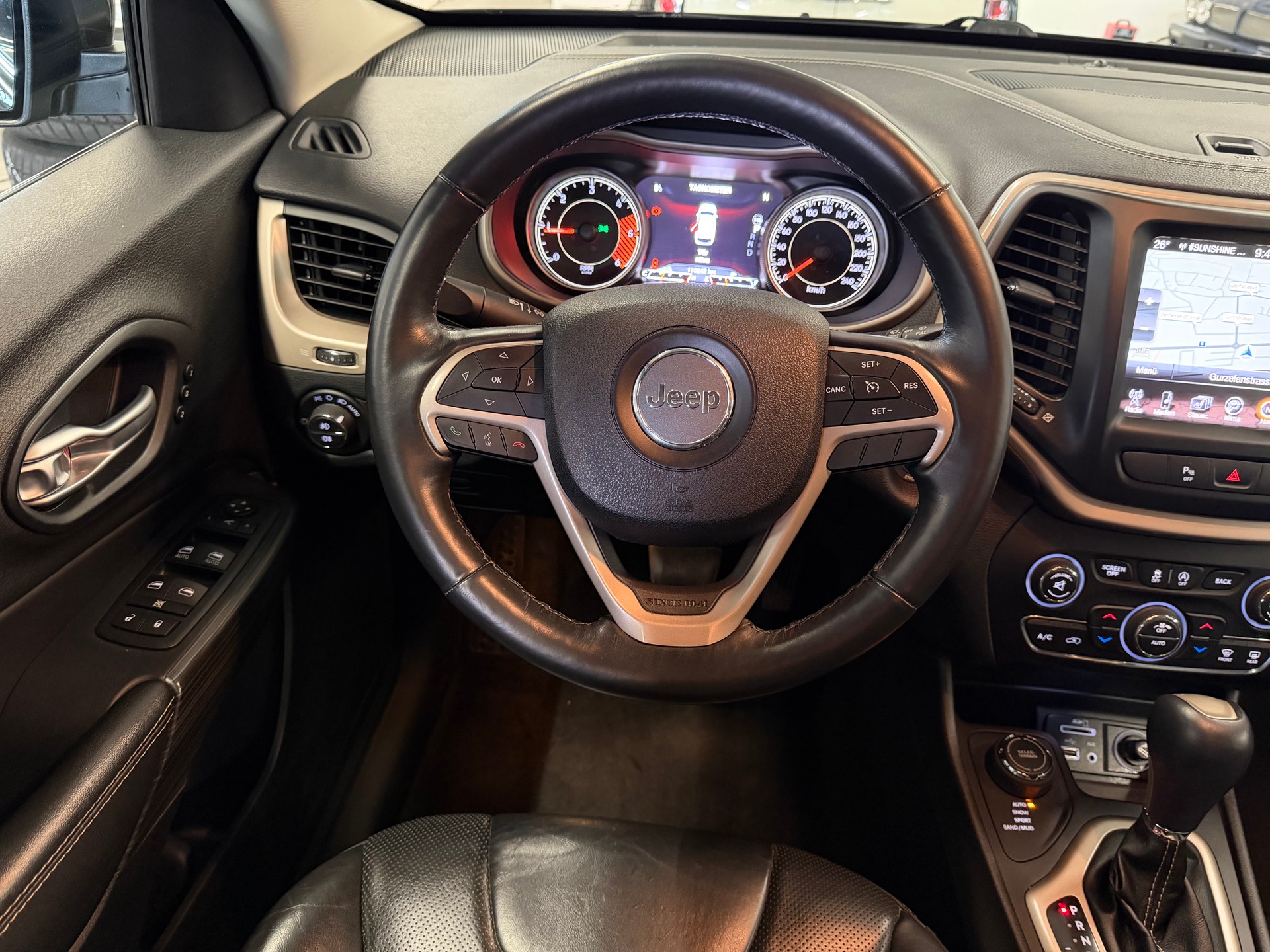 JEEP Cherokee 2.0TD Limited AWD Active Drive II 9ATX-image-13