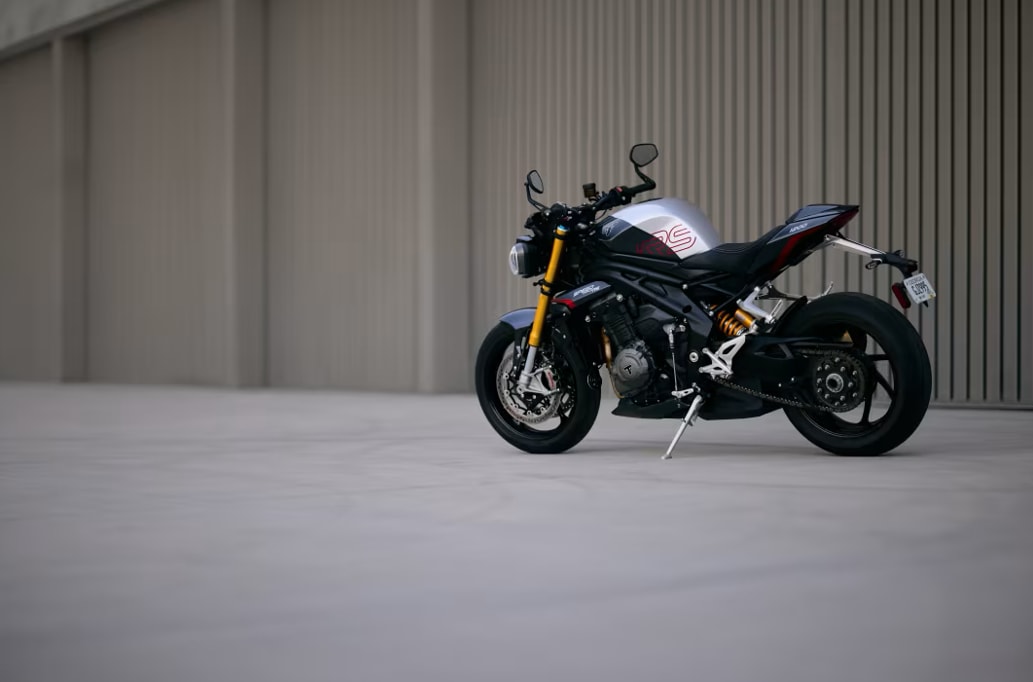 TRIUMPH Speed Triple 1200 RS-image-1