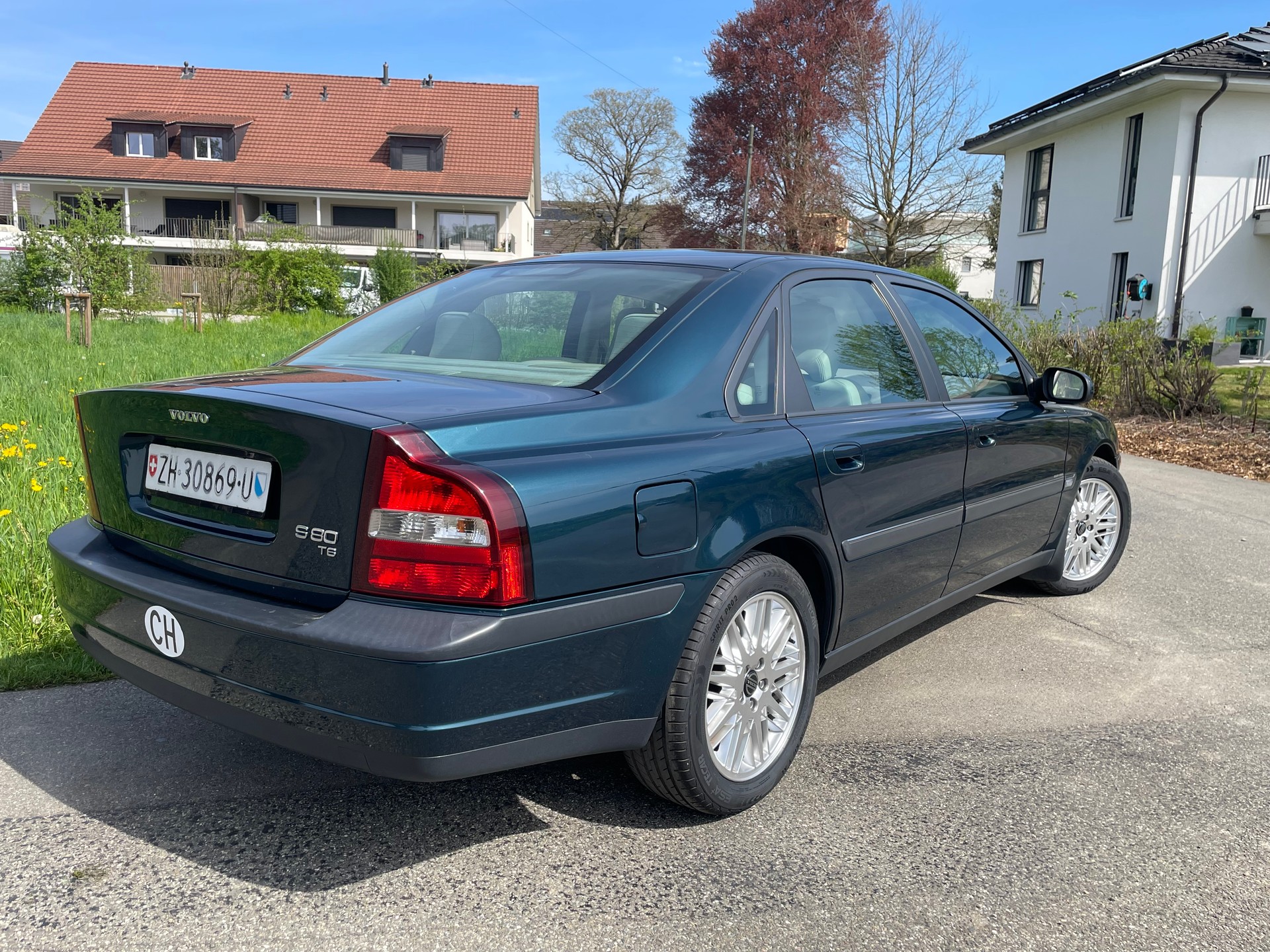 VOLVO S80 T6-showroom-element-3