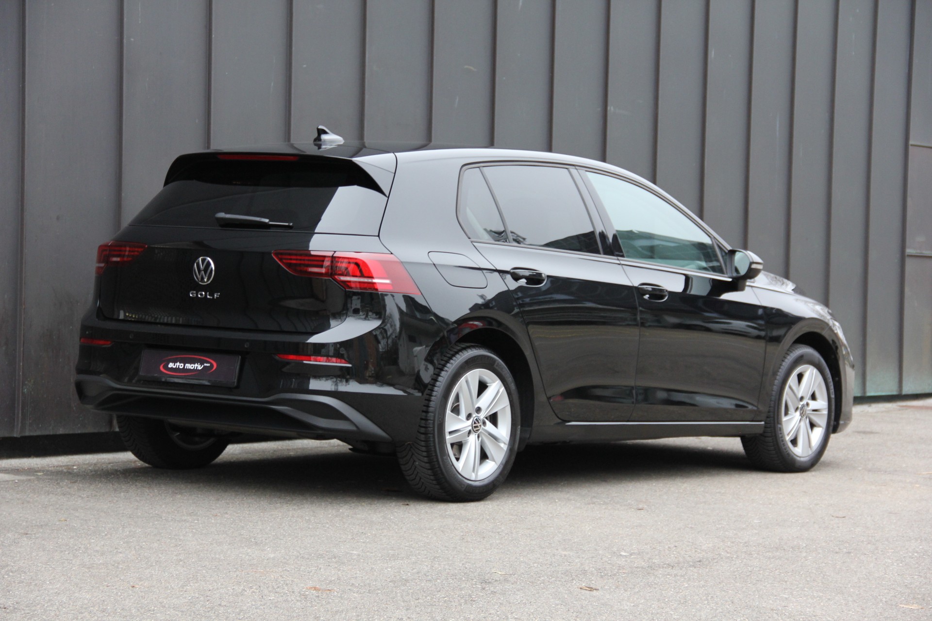 VW Golf 2.0 TDI Life DSG **FACELIFT**-image-3