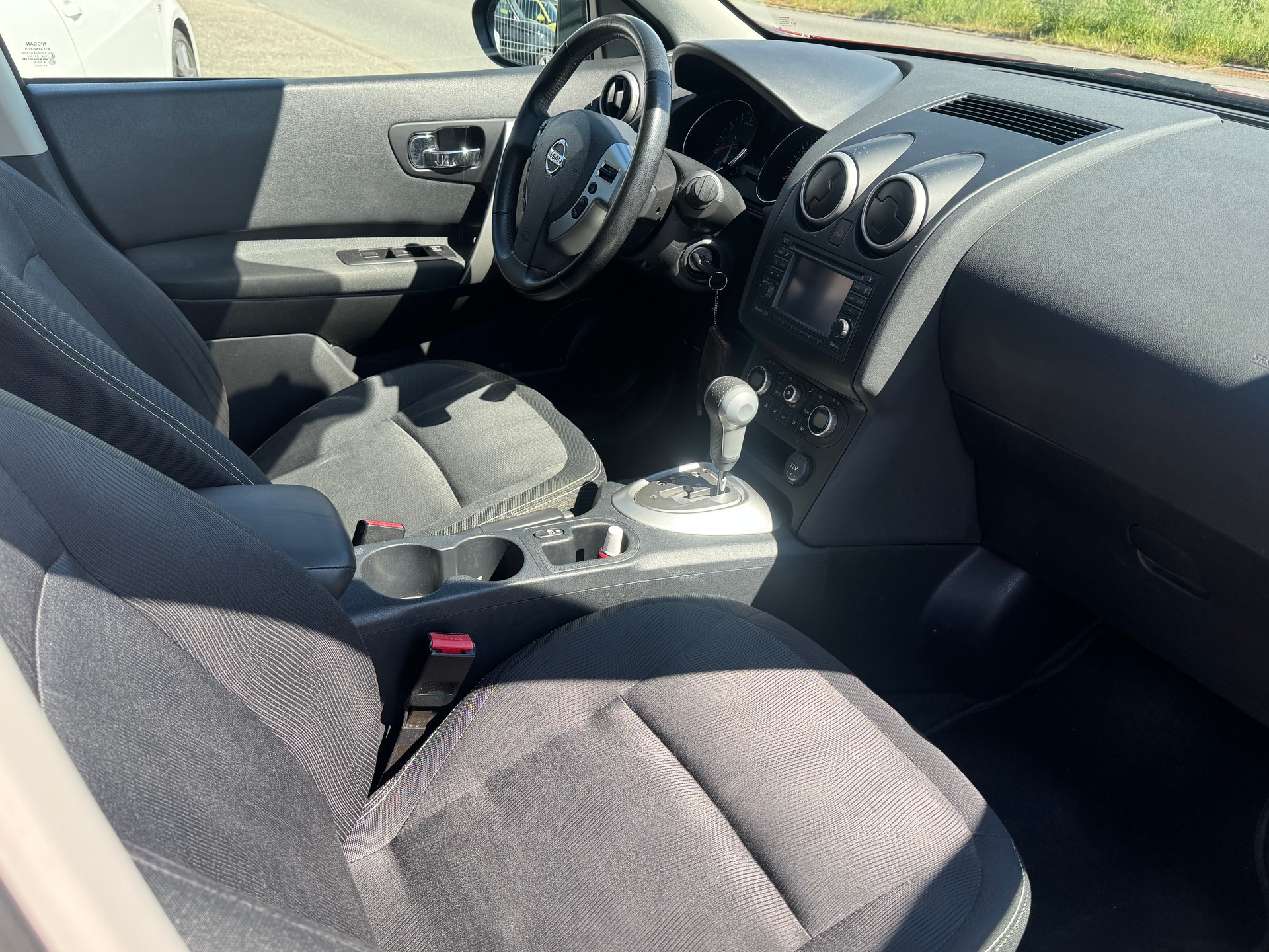NISSAN Qashqai 2.0 i-Way XTronic CVT-image-6