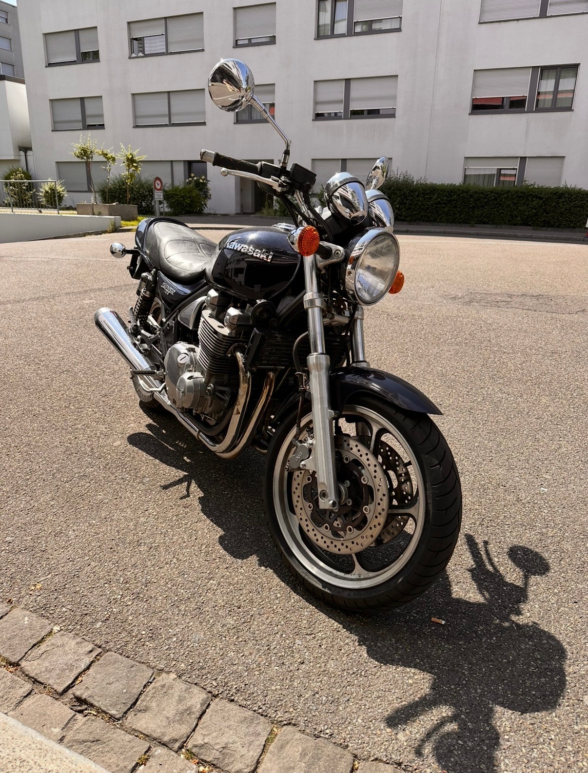KAWASAKI Zephyr 1100-image-1
