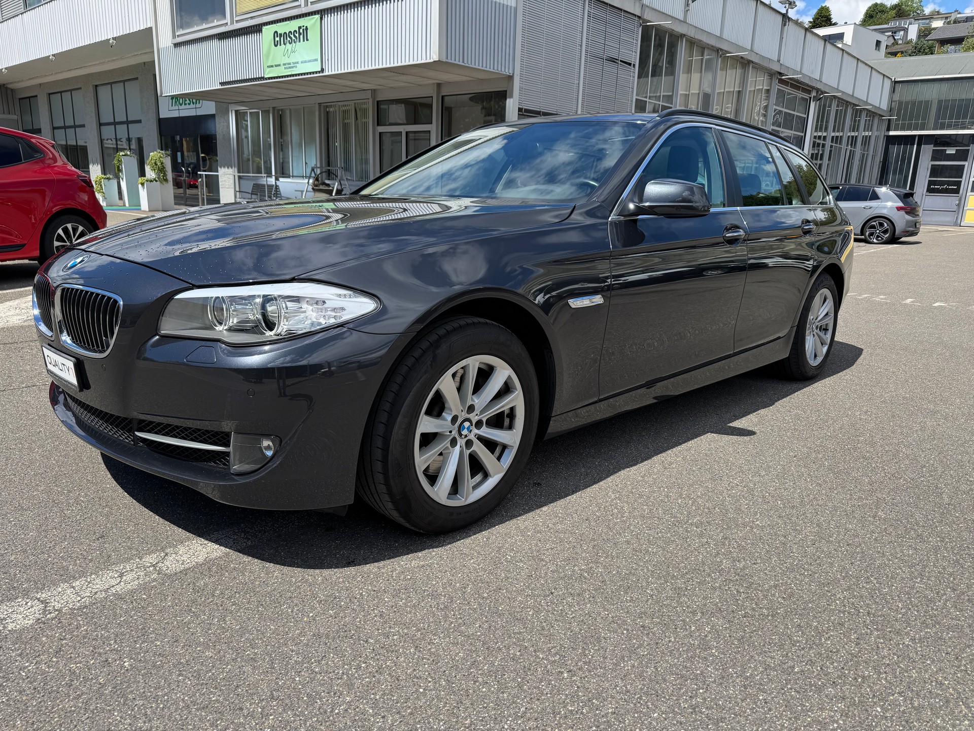 BMW 525d xDrive Touring Steptronic-image-3