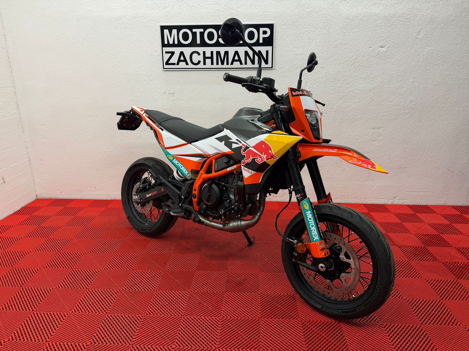 KTM 390 SMC R-image-1