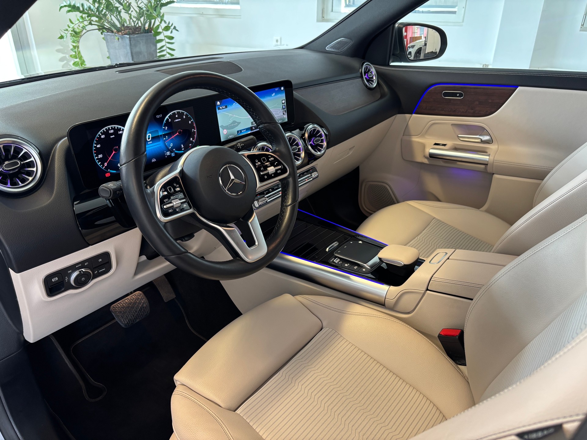 MERCEDES-BENZ GLA 250 4Matic Progressive 8G-DCT-image-5