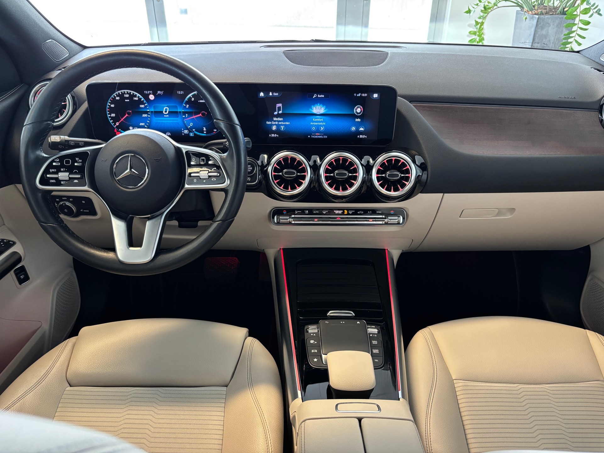 MERCEDES-BENZ GLA 250 4Matic Progressive 8G-DCT-image-13