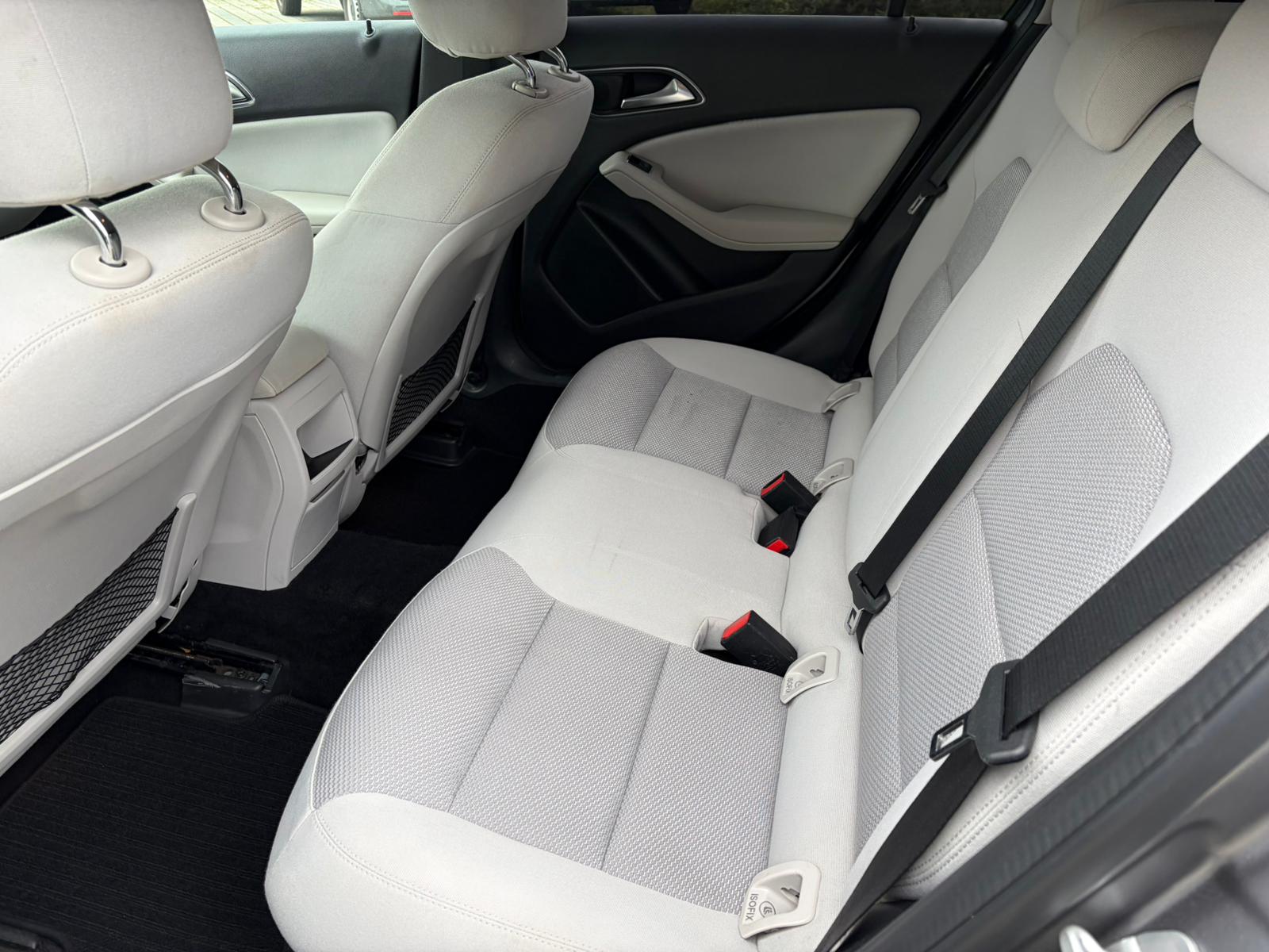 MERCEDES-BENZ A 180 CDI 7G-DCT-image-13