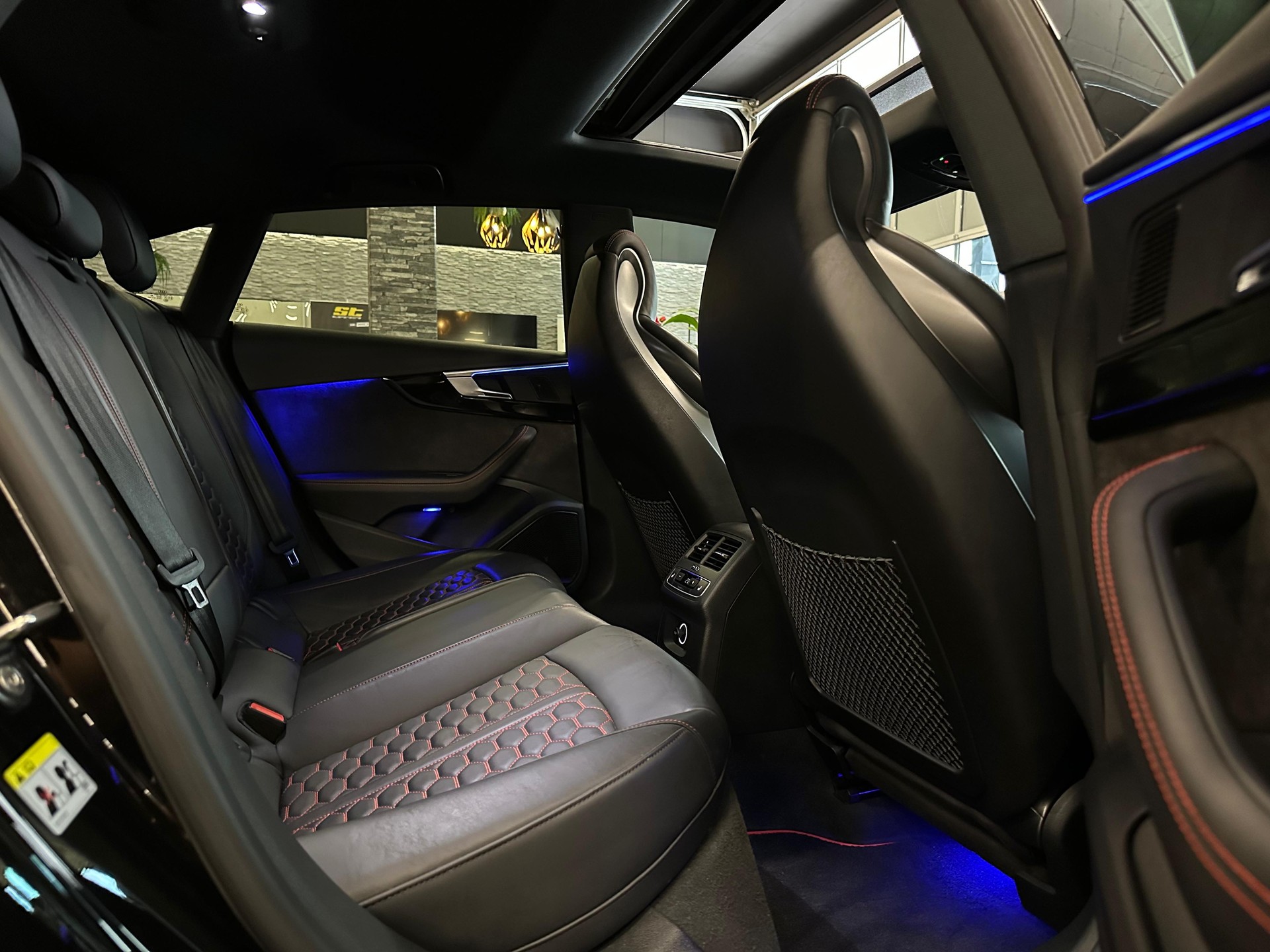 AUDI RS5 Sportback 2.9 TFSI quattro tiptronic-image-18