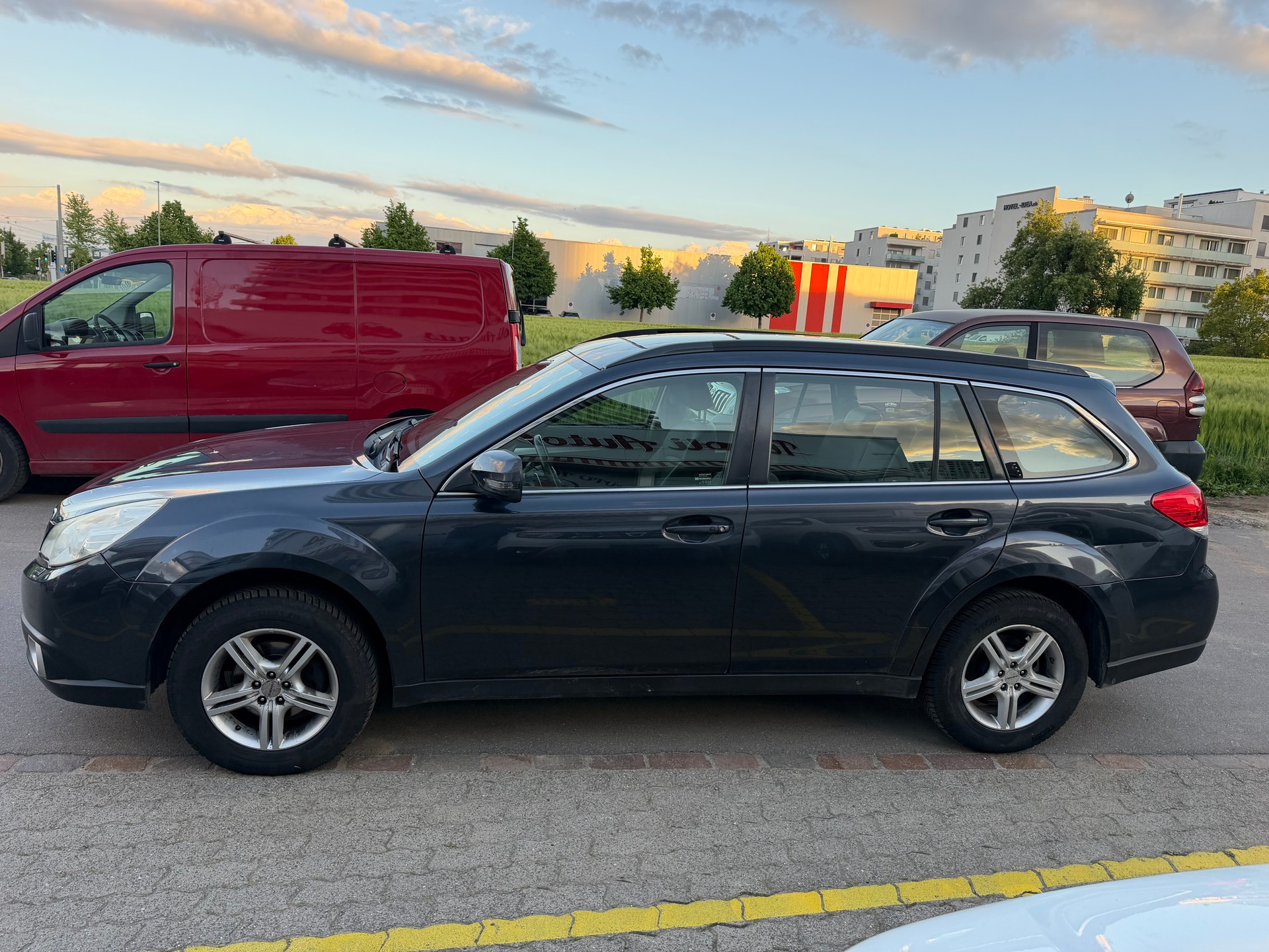 SUBARU Outback 2.5i Limited AWD Lineartronic-image-6