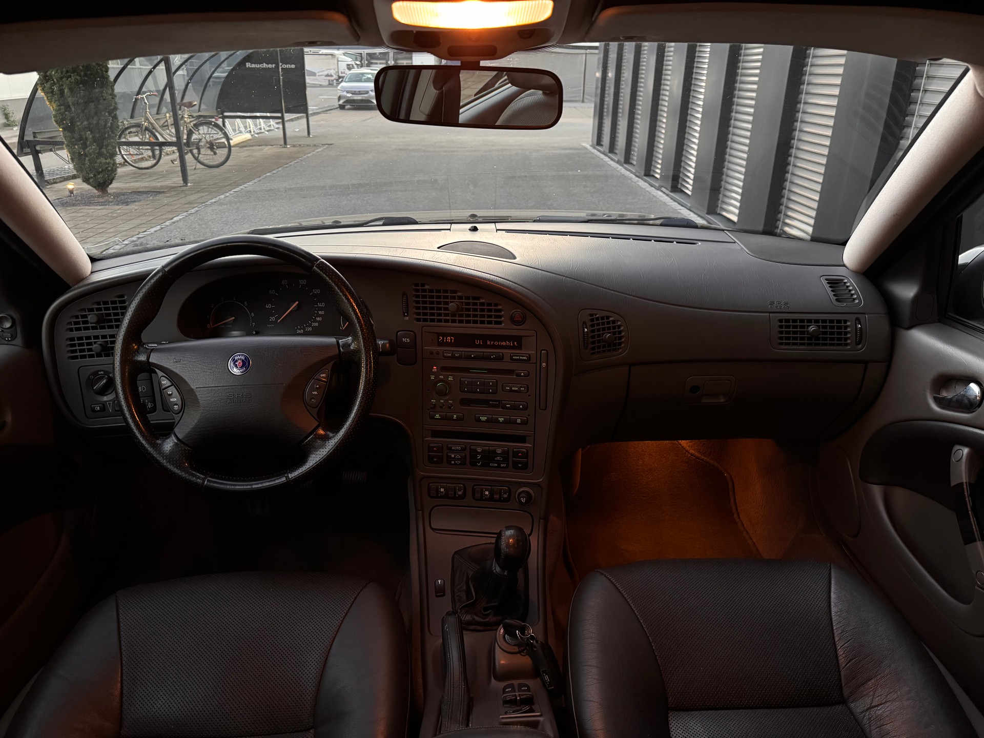 SAAB 9-5 2.3 T Aero-image-13