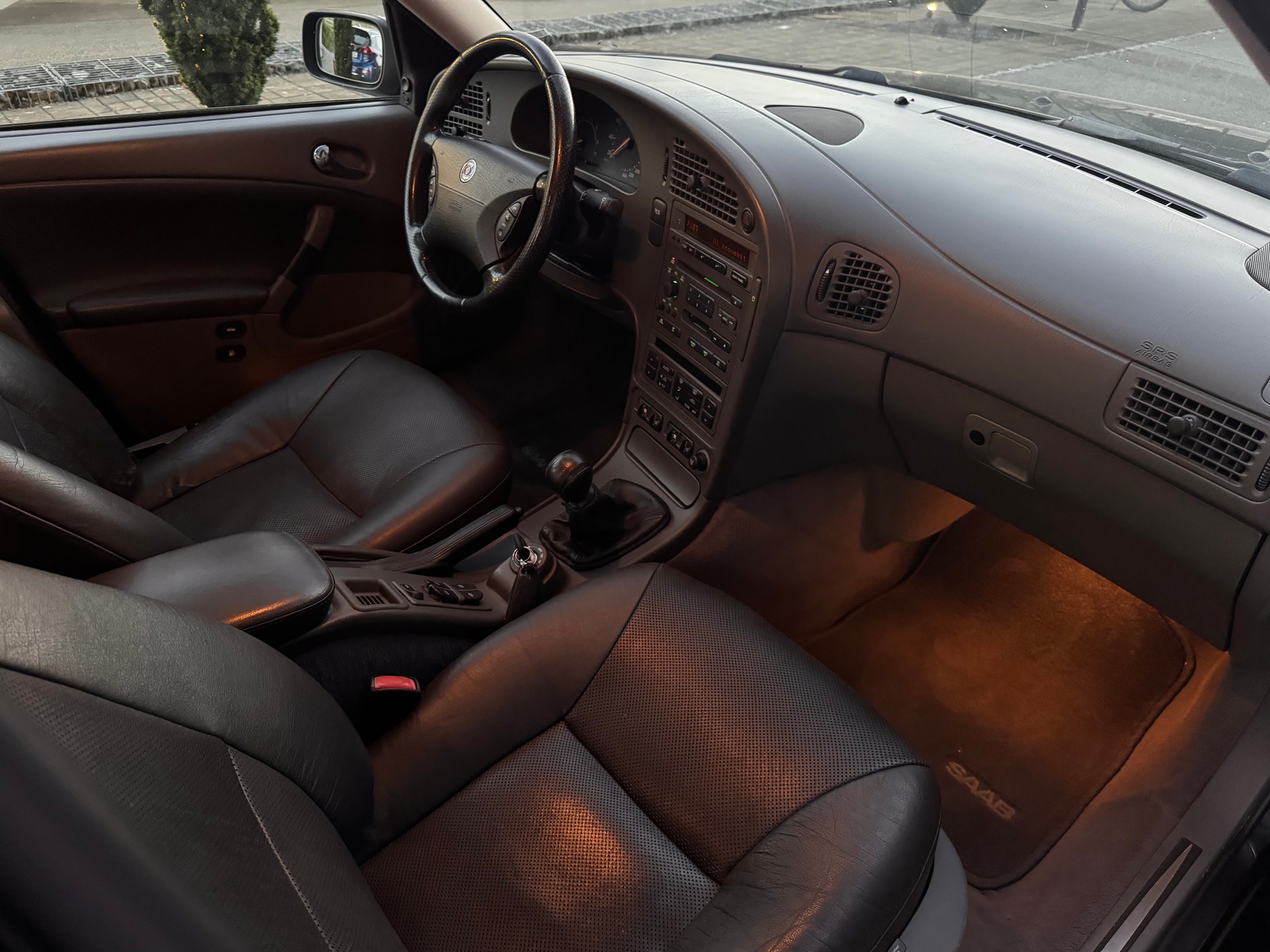 SAAB 9-5 2.3 T Aero-image-14