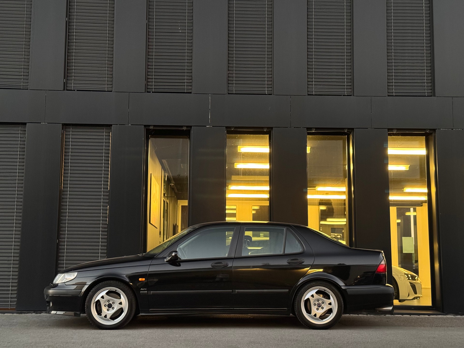 SAAB 9-5 2.3 T Aero-image-3