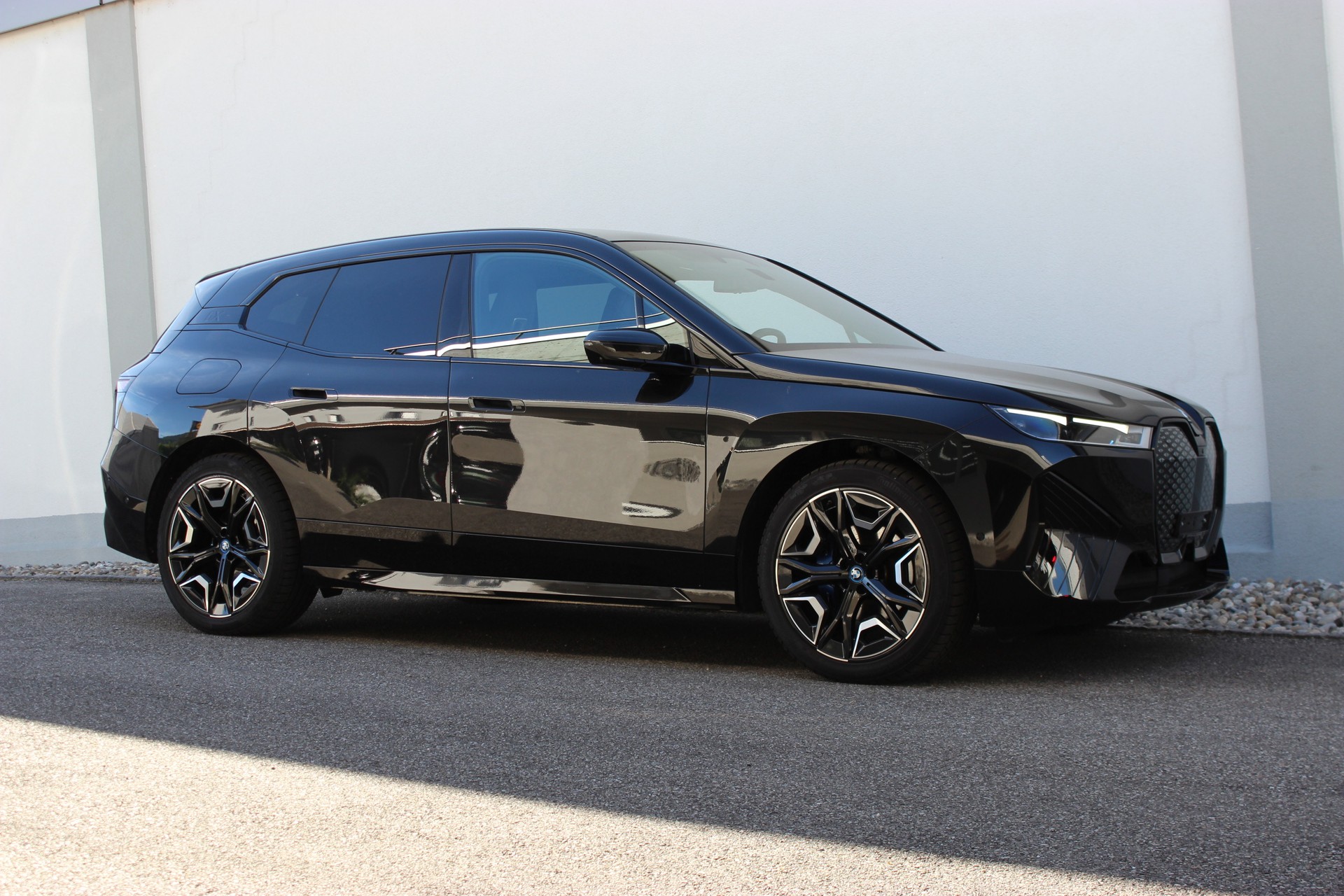 BMW iX xDrive50 *0.9%-LEASINGAKTION*-image-15