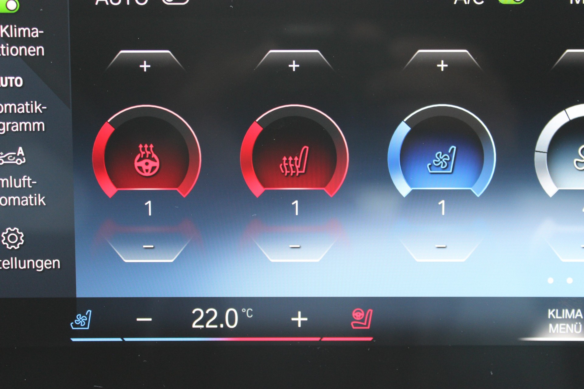 BMW iX xDrive50 *0.9%-LEASINGAKTION*-image-11