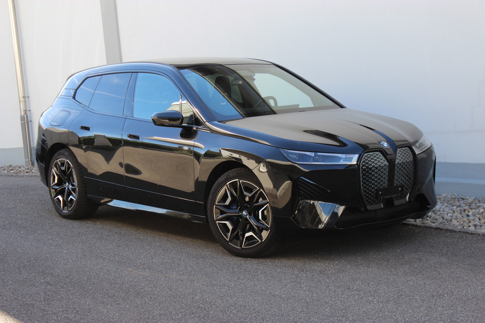 BMW iX xDrive50 *0.9%-LEASINGAKTION*-image-13