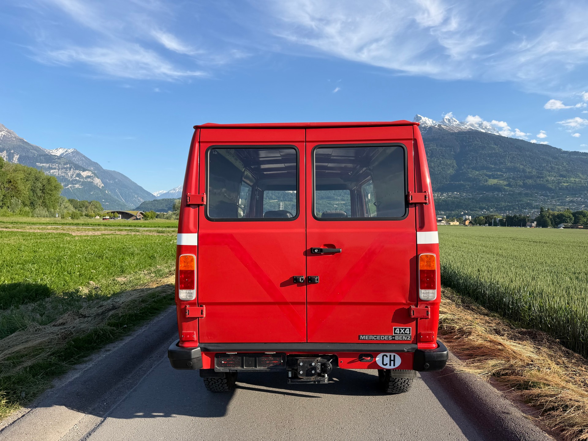 MERCEDES-BENZ 310-image-3