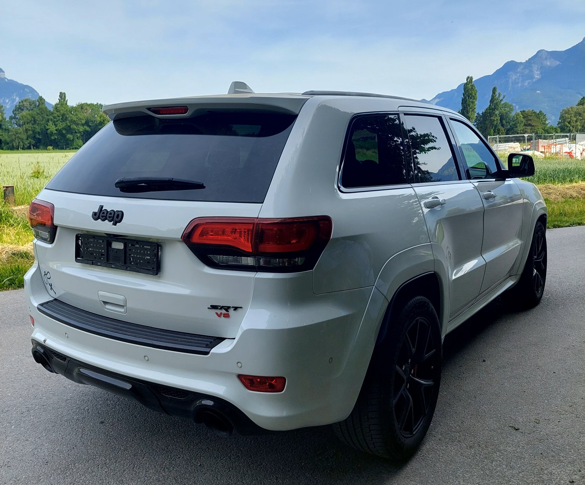 JEEP 6.4 V8 HEMI SRT8-image-3