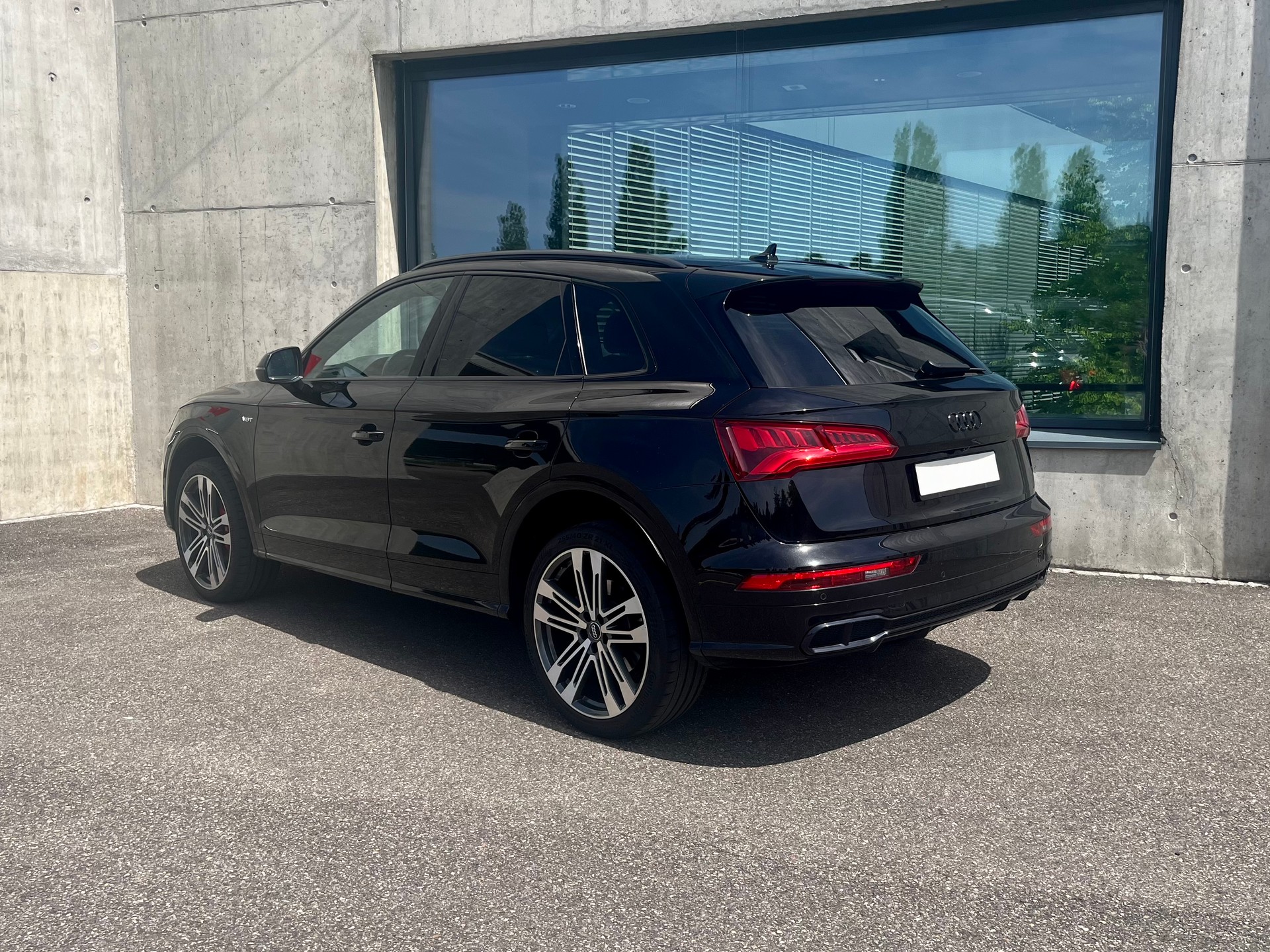 AUDI SQ5 3.0 TFSI quattro S-tronic-image-2