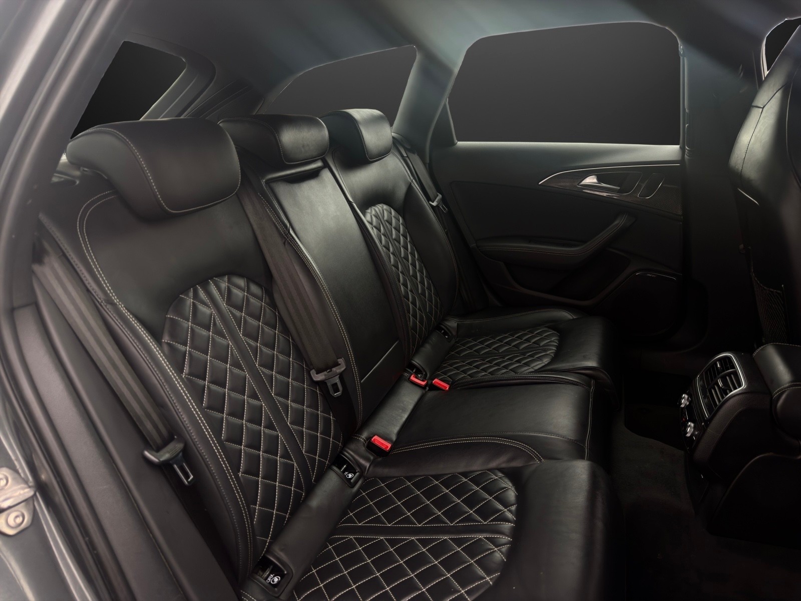 AUDI S6 Avant 4.0 TFSI V8 quattro S-tronic mit 420 PS-image-13