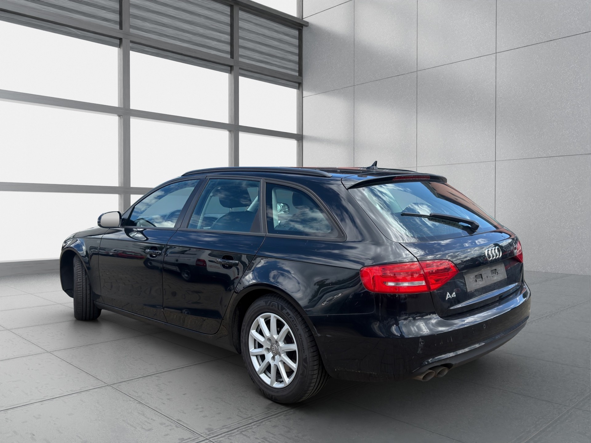 AUDI A4 Avant 2.0 TDI multitronic-image-4