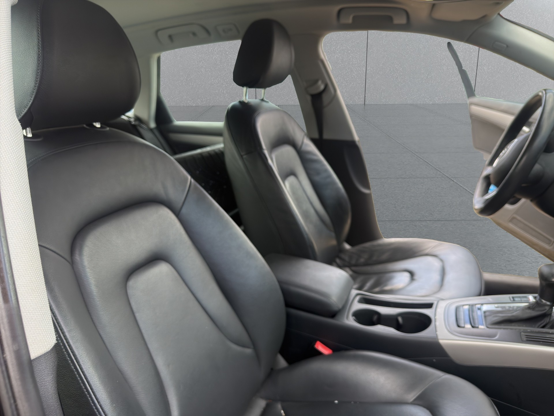 AUDI A4 Avant 2.0 TDI multitronic-image-12