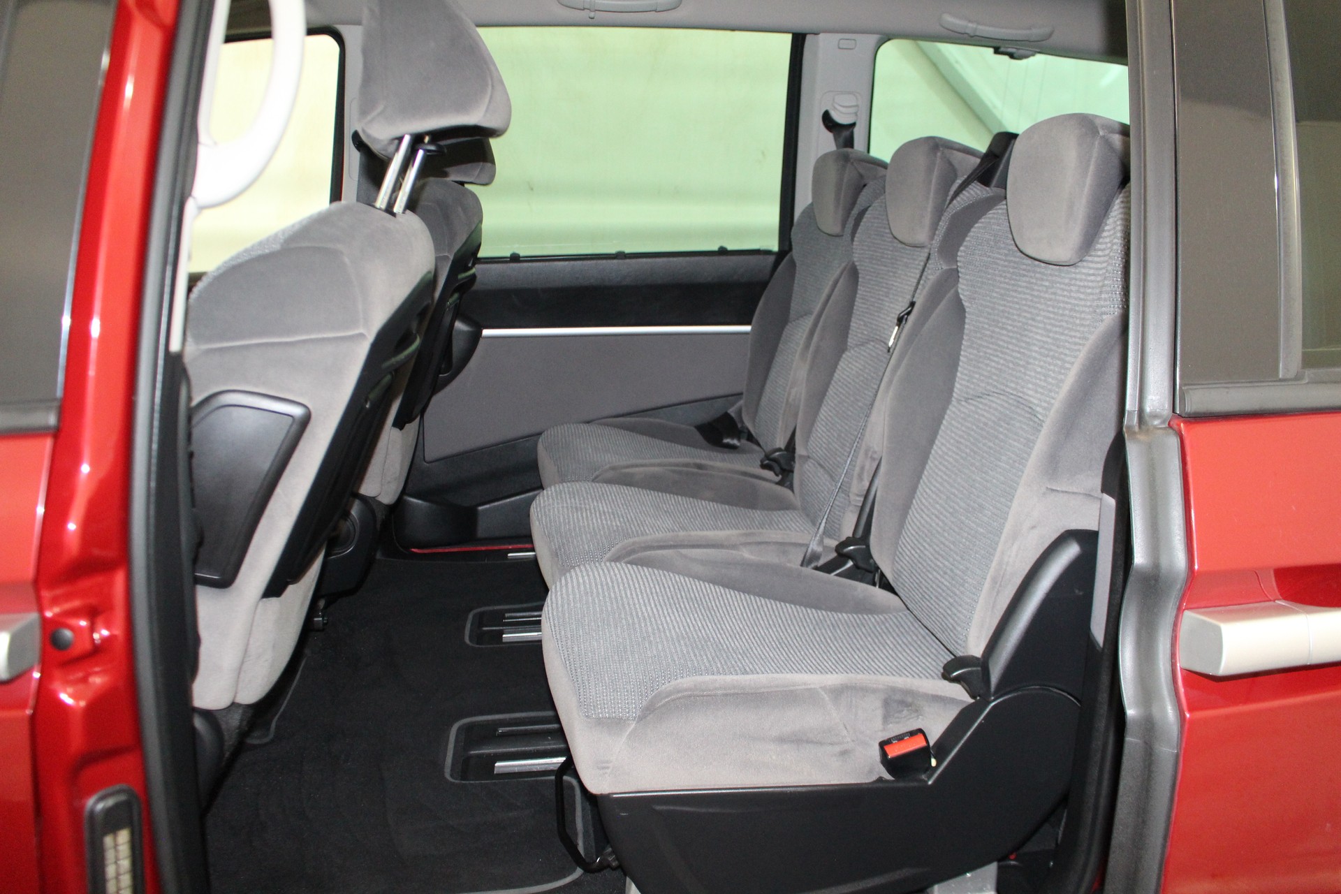 PEUGEOT 807 2.0 16V Family Plus-image-7
