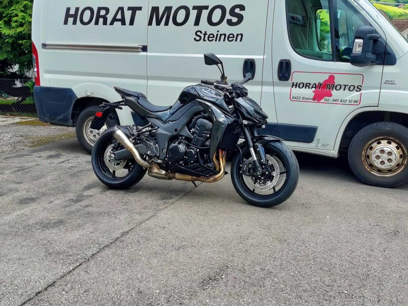 KAWASAKI Z 1100-image-1
