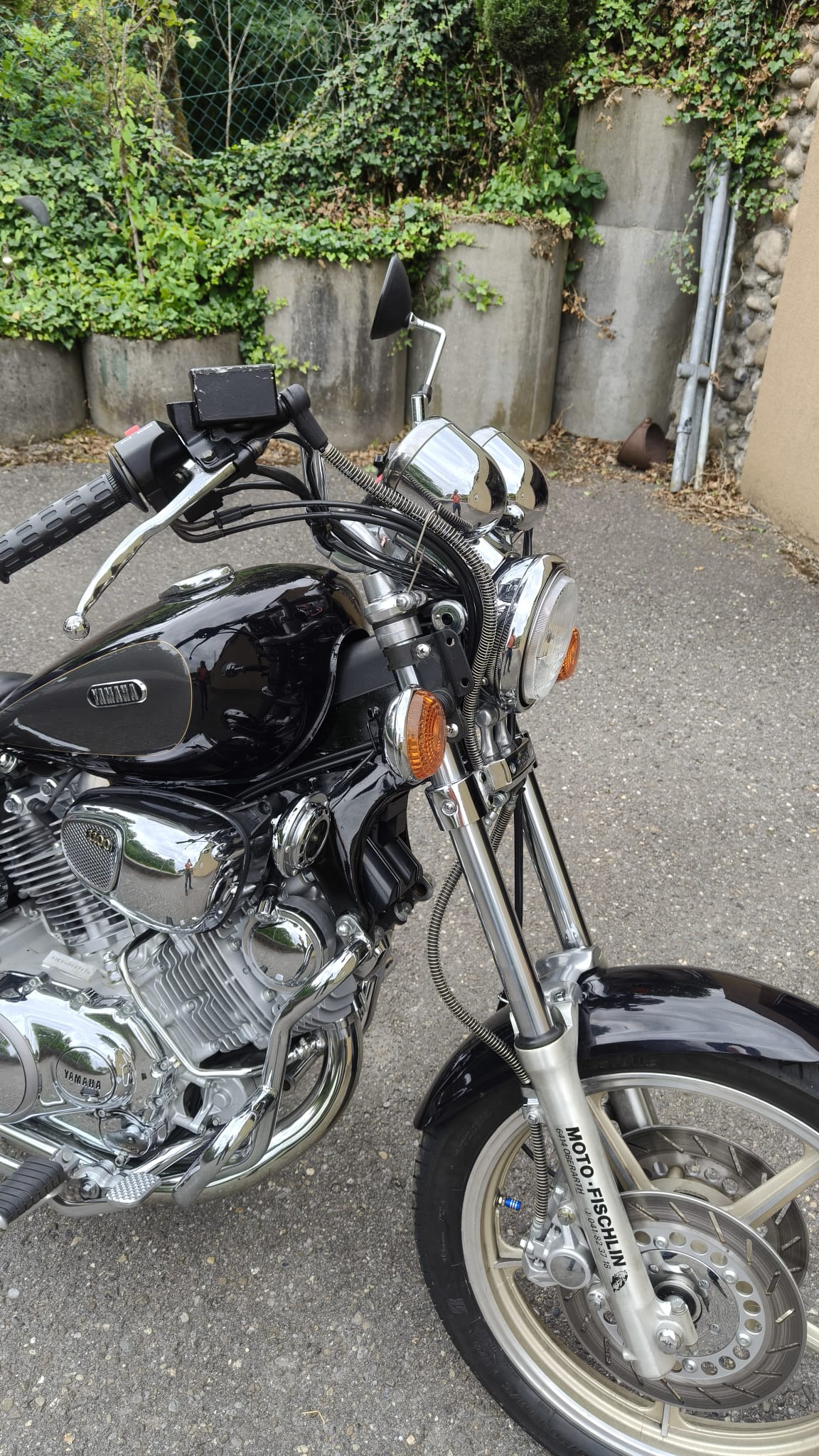 YAMAHA XV 1100 Virago-image-5