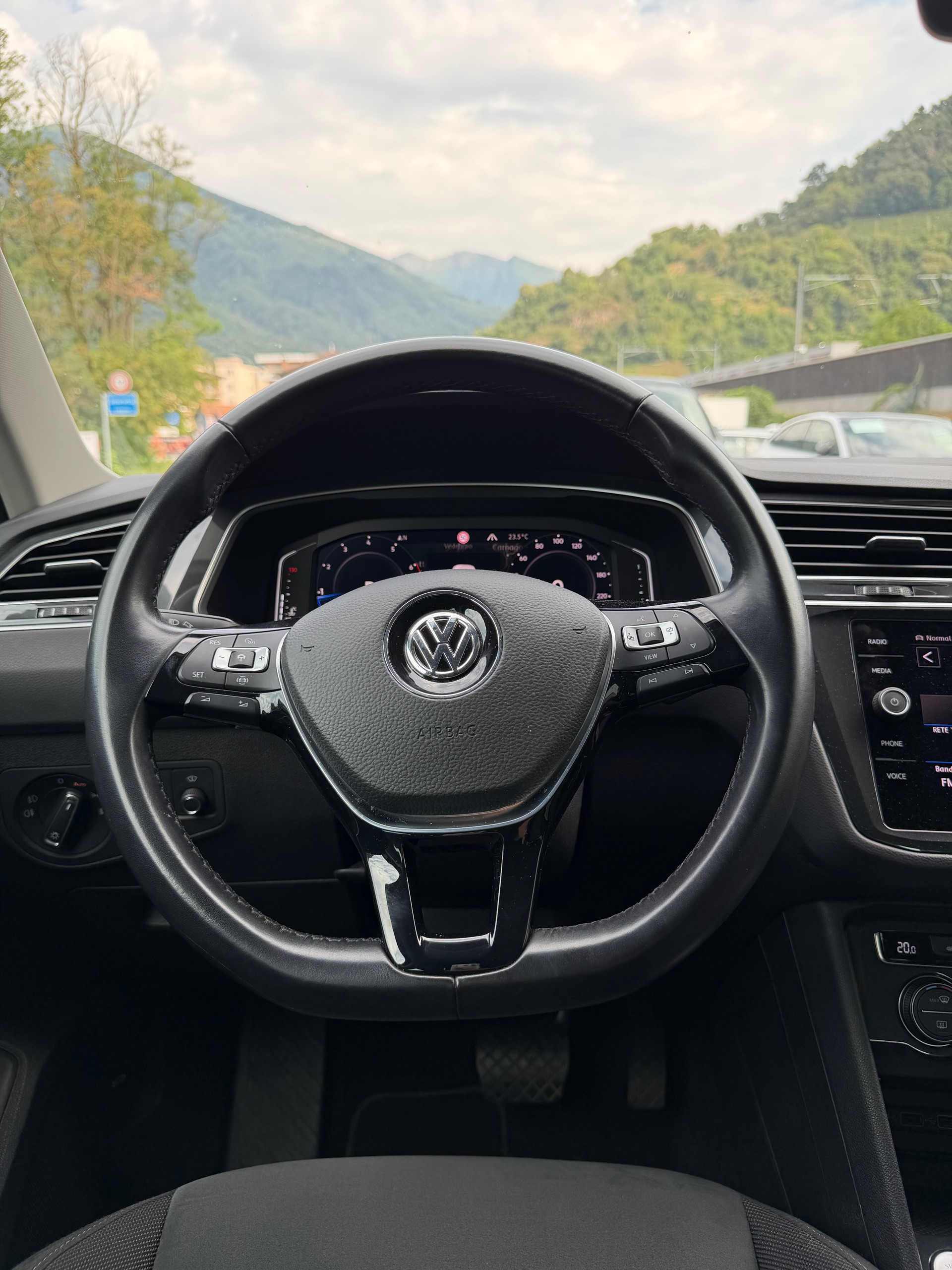 VW Tiguan 2.0TSI Highline 4Motion DSG-image-8