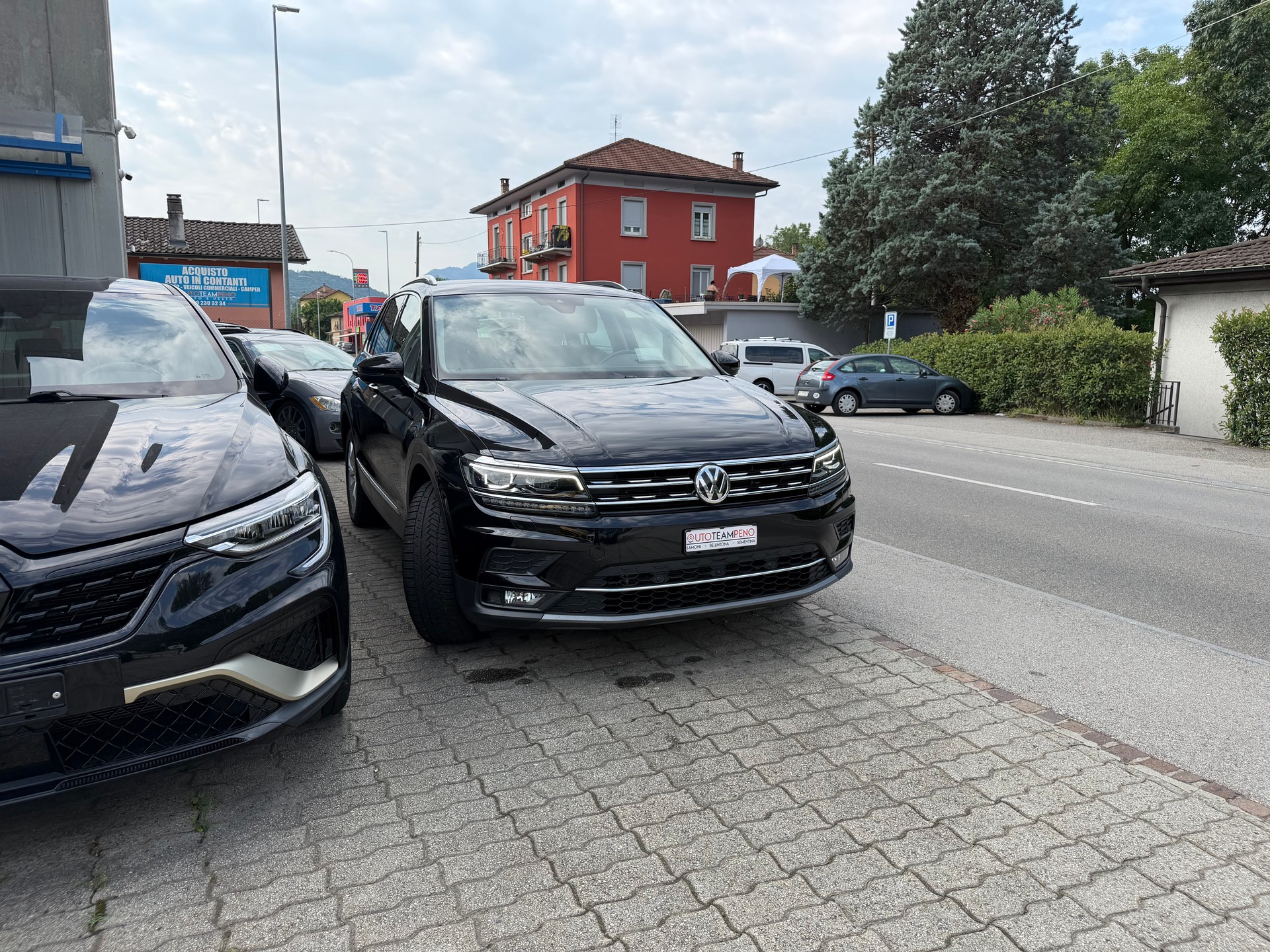 VW Tiguan 2.0TSI Highline 4Motion DSG-image-2