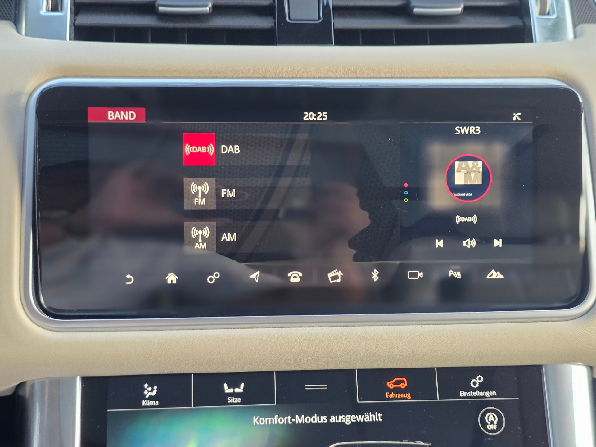 LAND ROVER Range Rover Sport P400e 2.0 I4 PHEV AB Dynamic ** AHNÄGERKUPPLUNG -ASSISTENZ PAKET PLUS - PANORAMA - KEYLESS - MERDIAN SOUND **-image-18