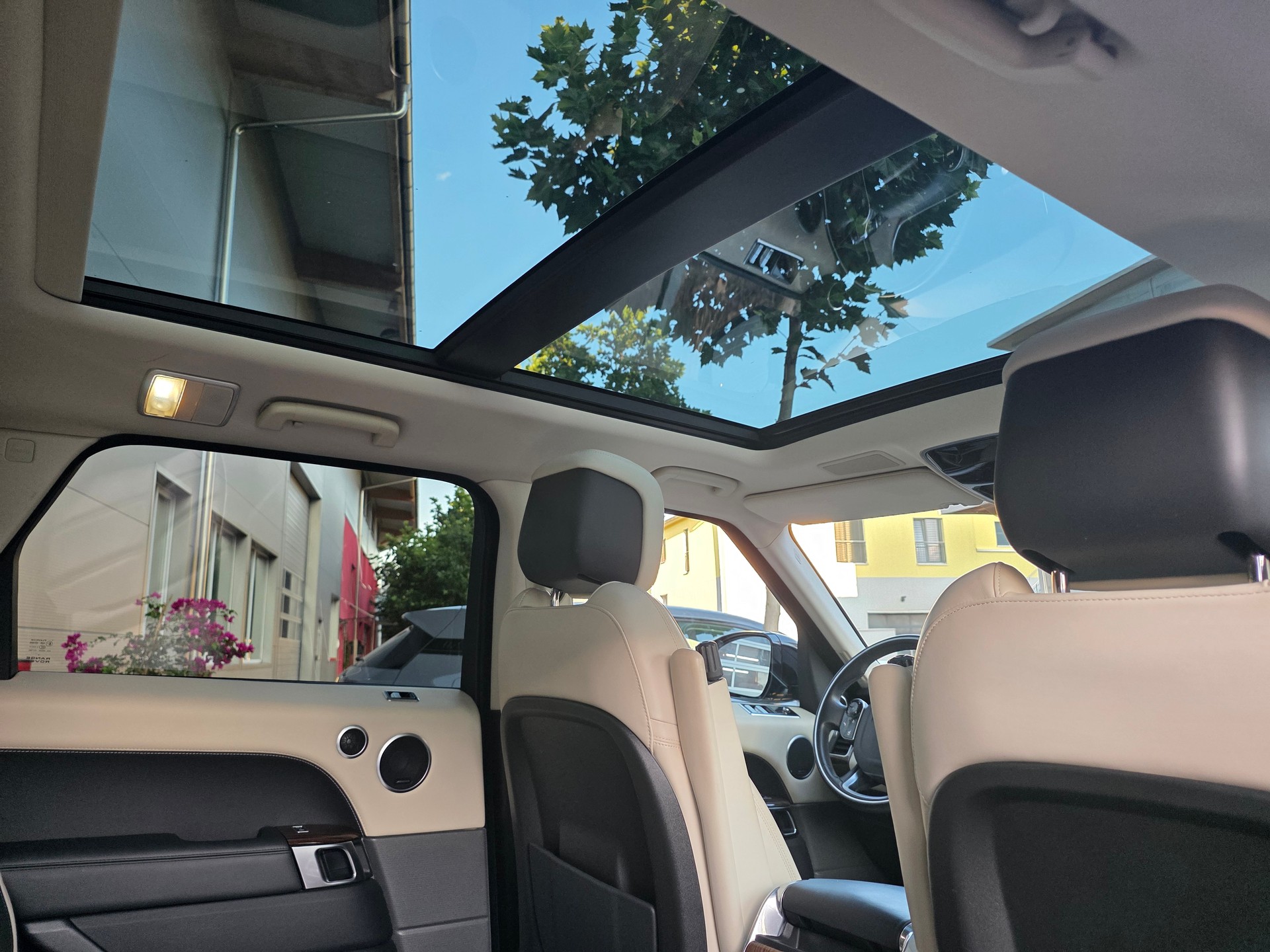 LAND ROVER Range Rover Sport P400e 2.0 I4 PHEV AB Dynamic ** AHNÄGERKUPPLUNG -ASSISTENZ PAKET PLUS - PANORAMA - KEYLESS - MERDIAN SOUND **-image-7