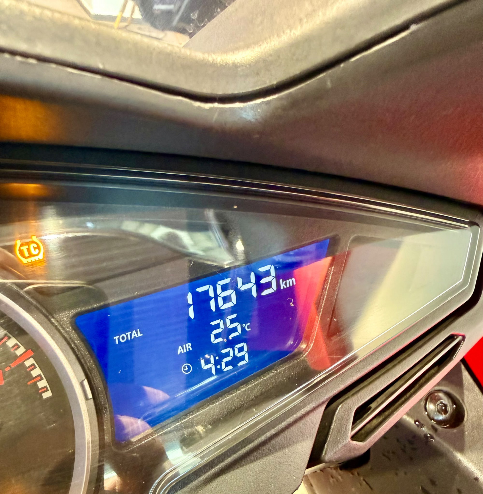 HONDA VFR 800 F-image-3