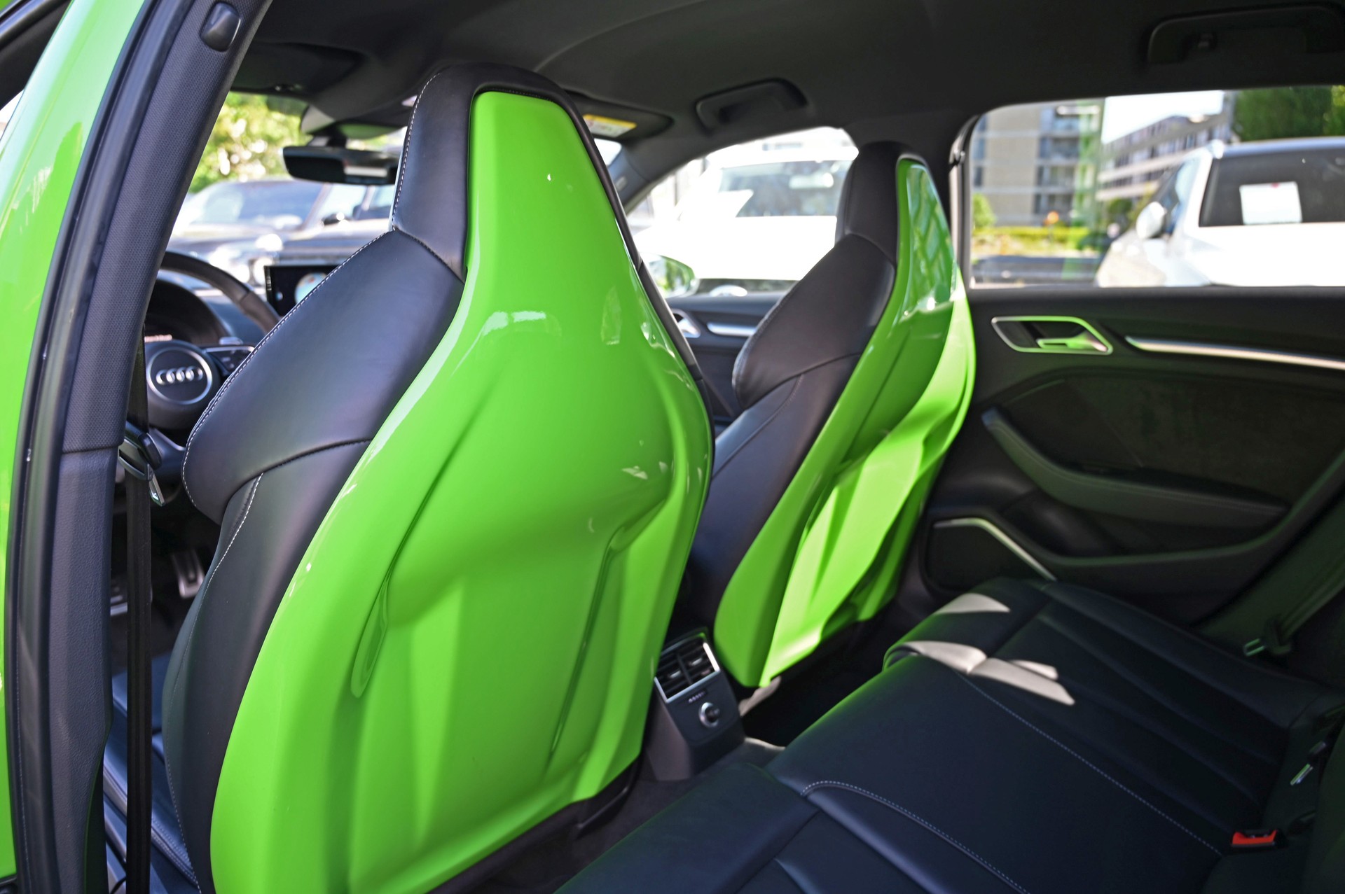 AUDI RS3 Sportback 2.5 TSI quattro S-tronic **APR/Limegreen**-image-17