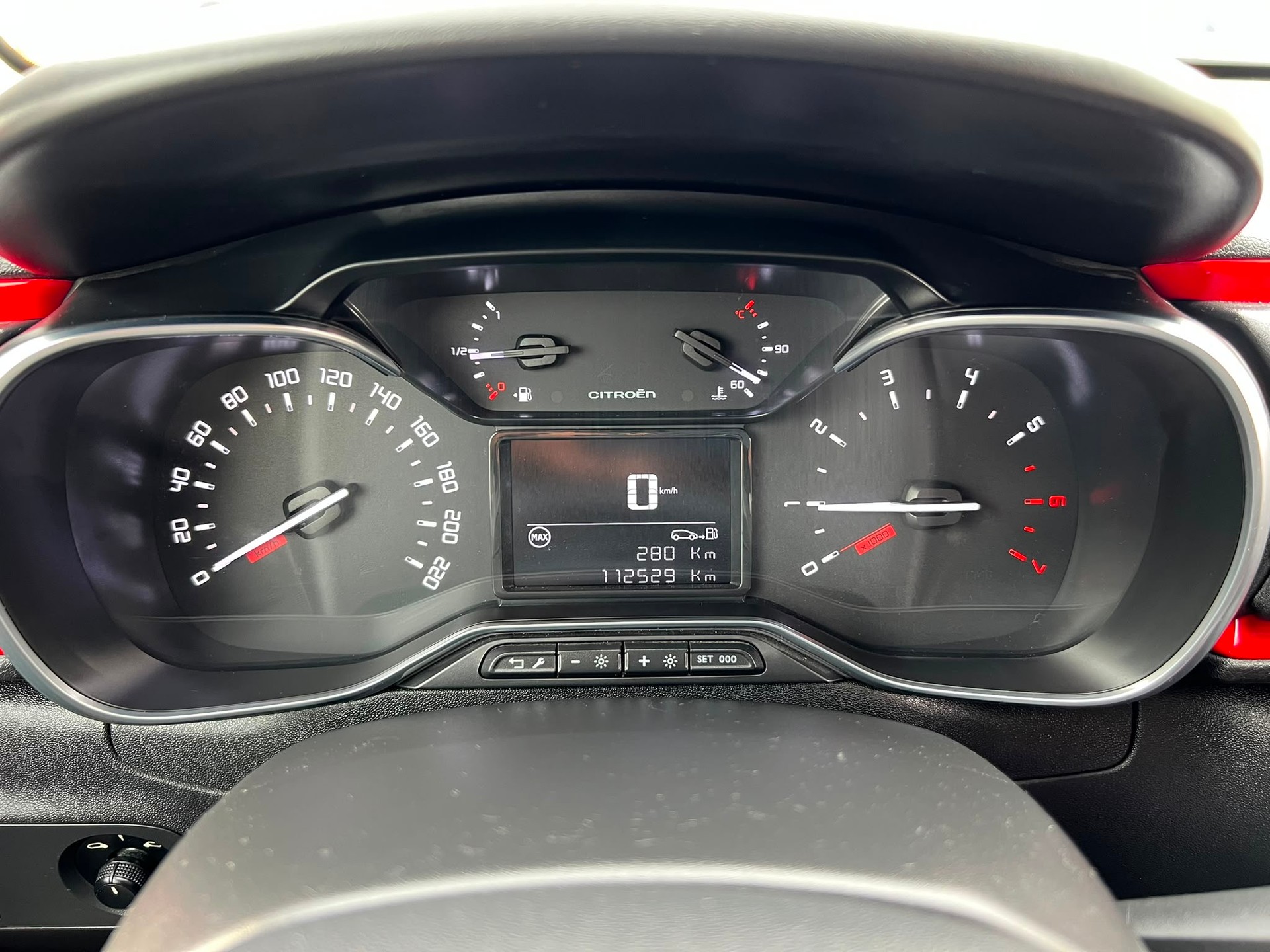 CITROEN C3 1.2i PureTech Shine-image-3