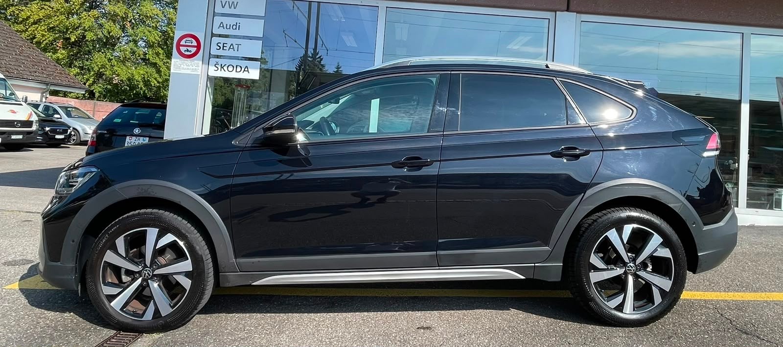 VW Taigo 1.5 TSI starker 149PS Style DSG mit AHK All Black