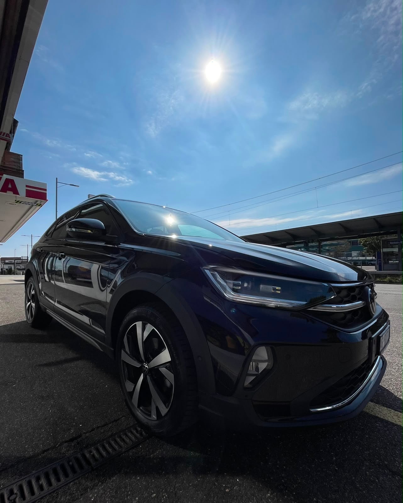 VW Taigo 1.5 TSI starker 149PS Style DSG mit AHK All Black-image-4