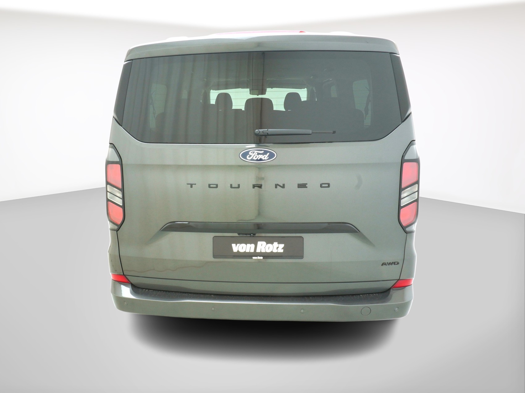FORD Tourneo Custom 320 L1 2.0 TDCI 4x4 Titanium X-showroom-element-2