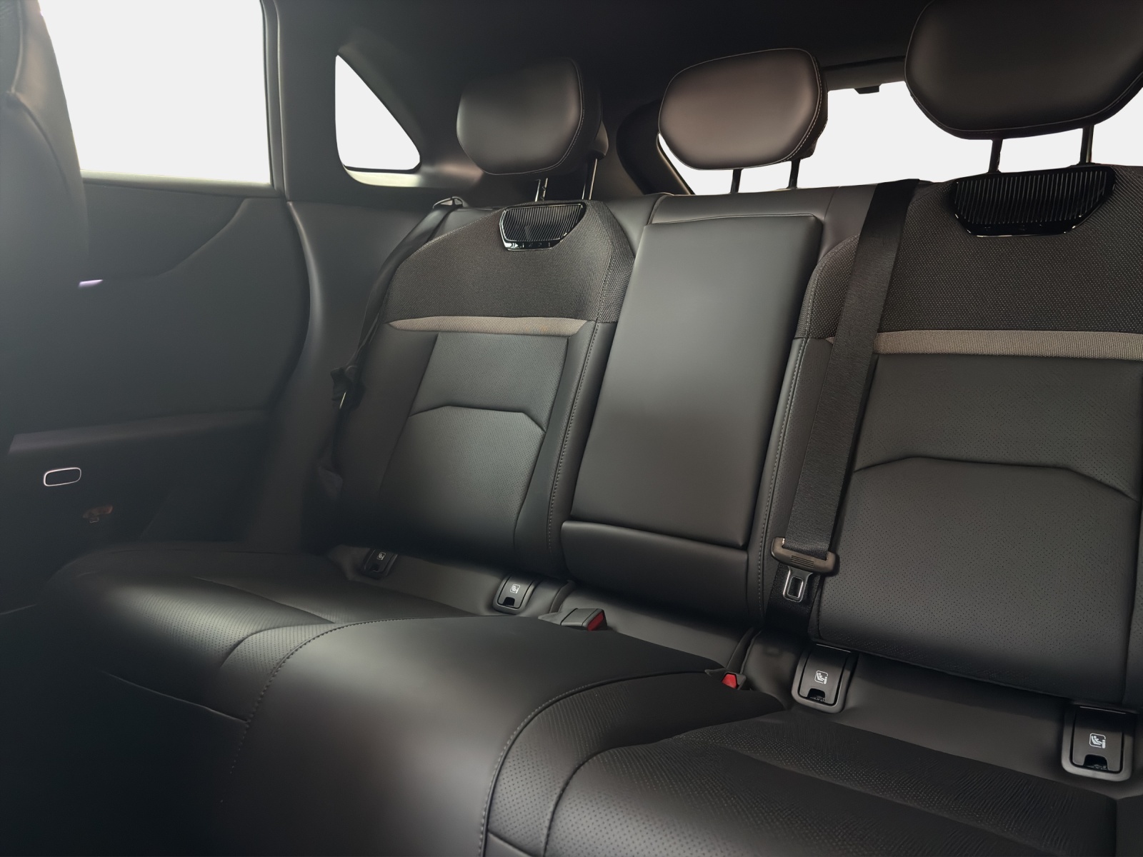 MAZDA CX-6e 78kWh/258 Takumi 21"-image-10