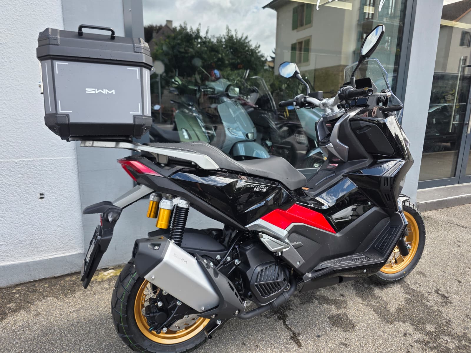 SWM VENTURO 125-image-4