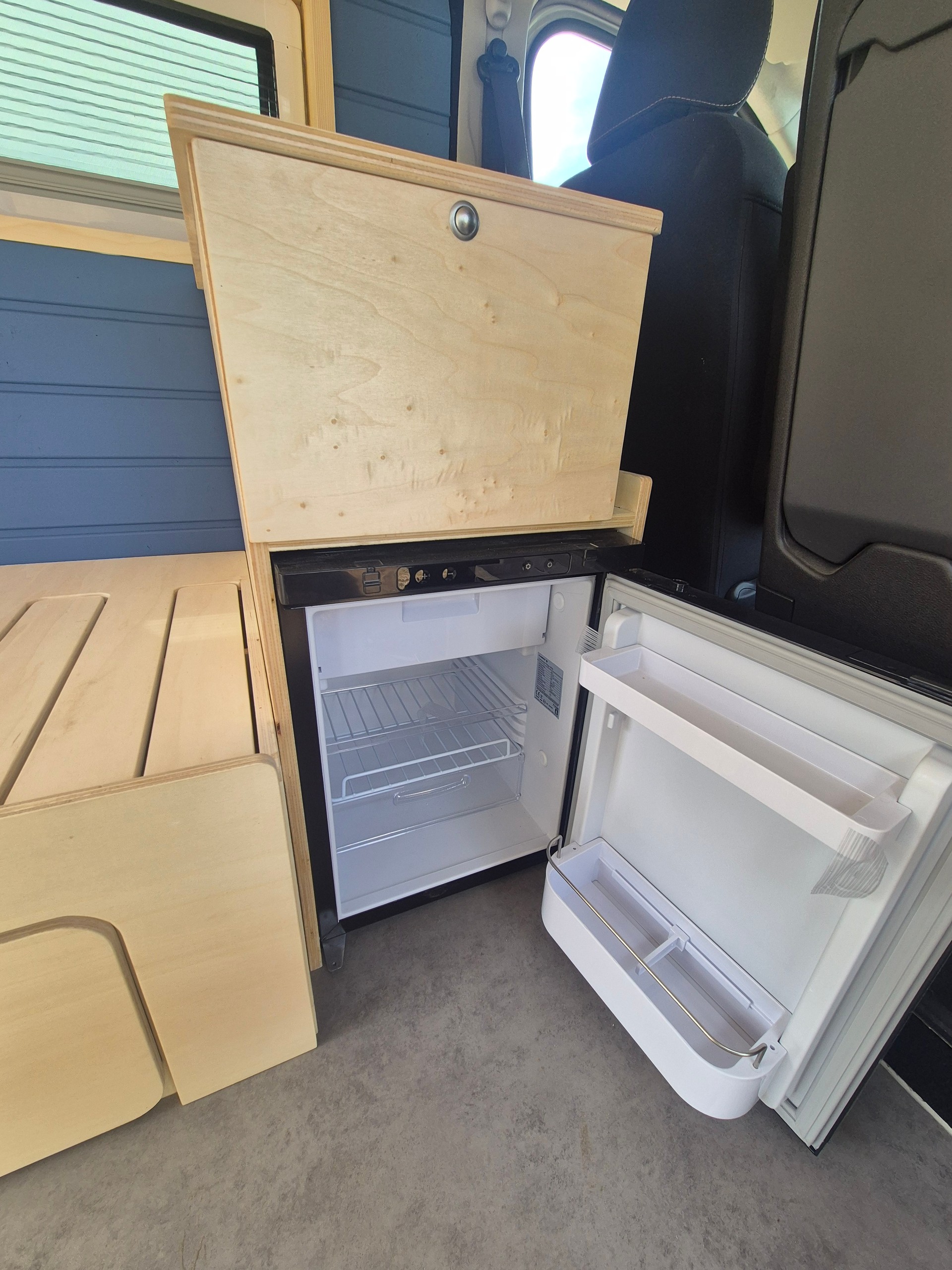 RENAULT Trafic Camper L1H1 Neue Ausbau-image-4