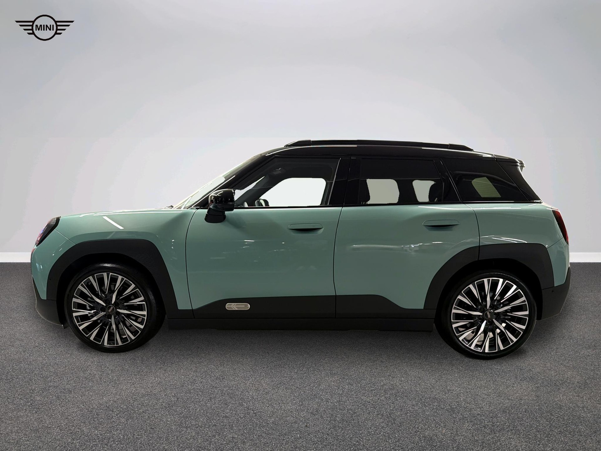 MINI Aceman SE-showroom-element-1