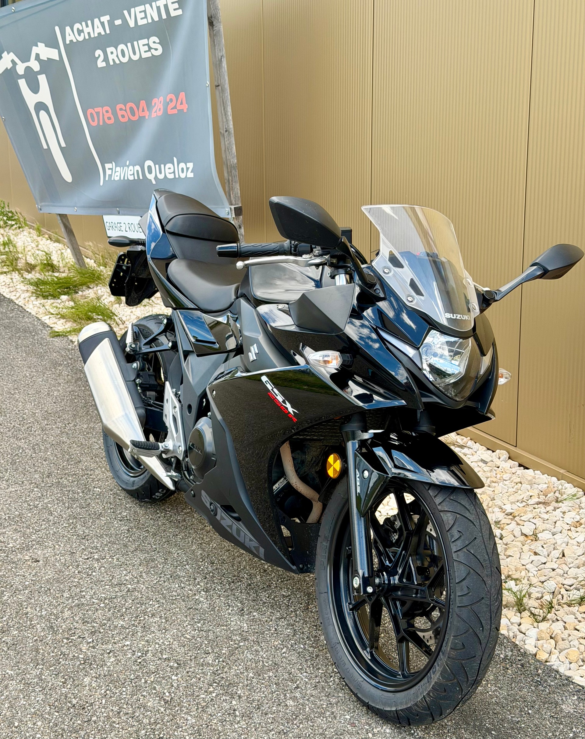 SUZUKI GSX-R 250 L7-image-0