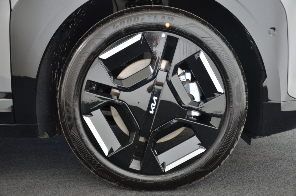 KIA EV3 81,4 kWh GT-Line 4x4-image-9