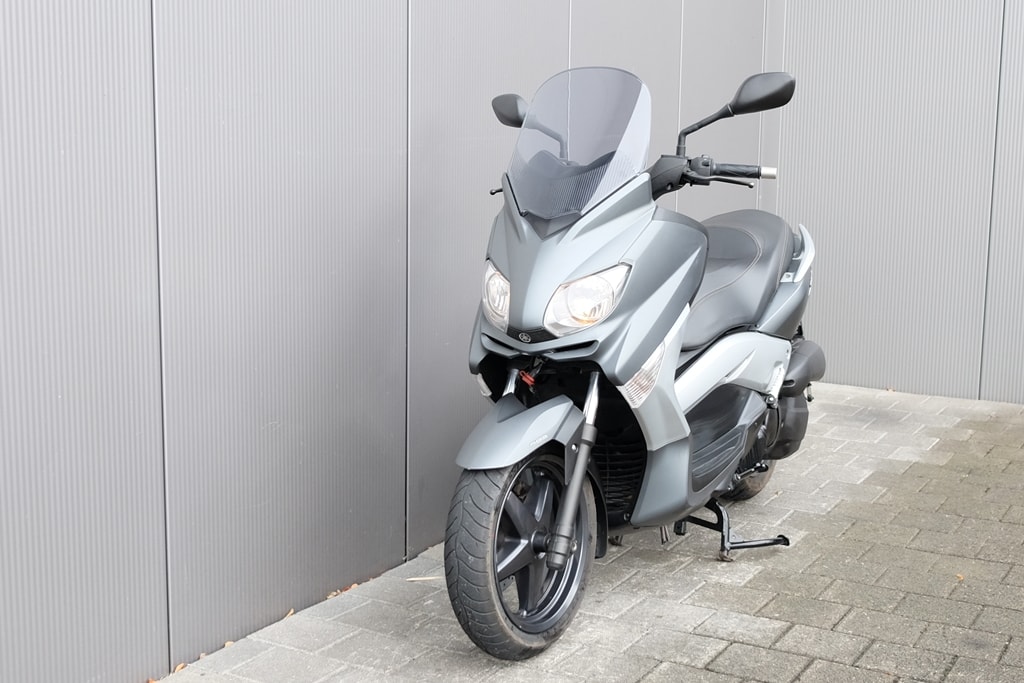 YAMAHA YP 125 RA X-Max ABS-image-1
