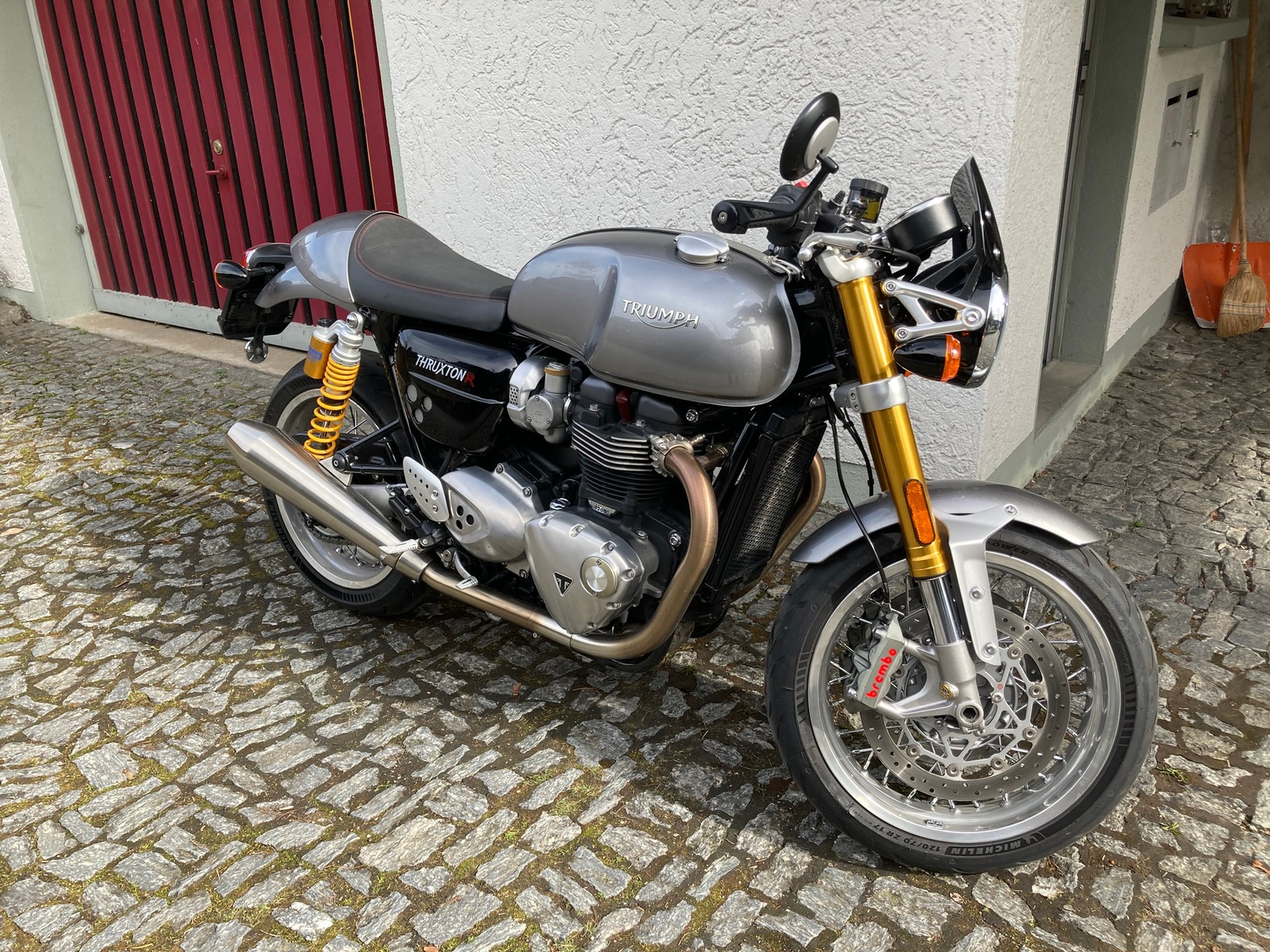 TRIUMPH Thruxton R 1200 i ABS-image-0
